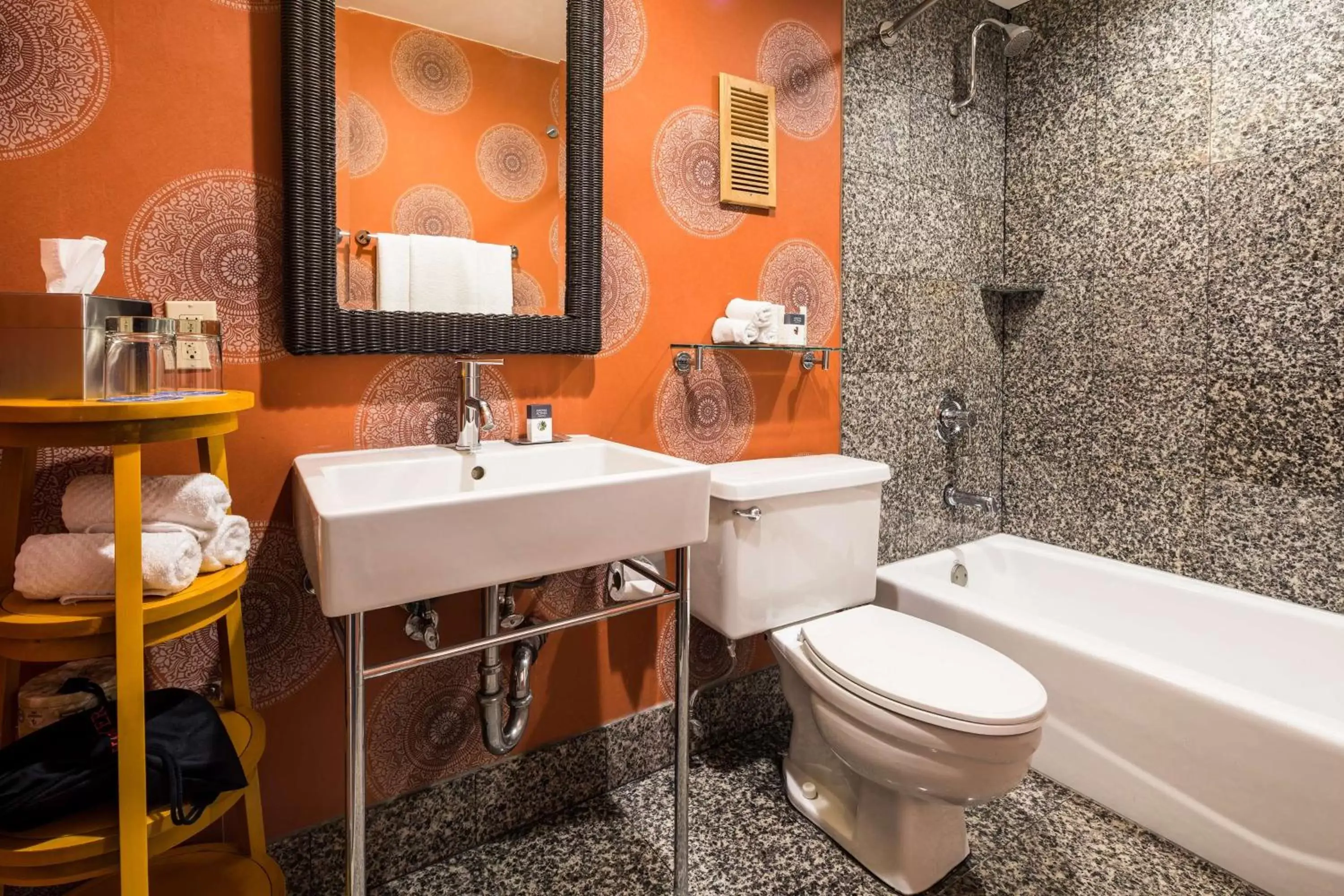 Bathroom in Hotel Maya - a DoubleTree by Hilton Hotel