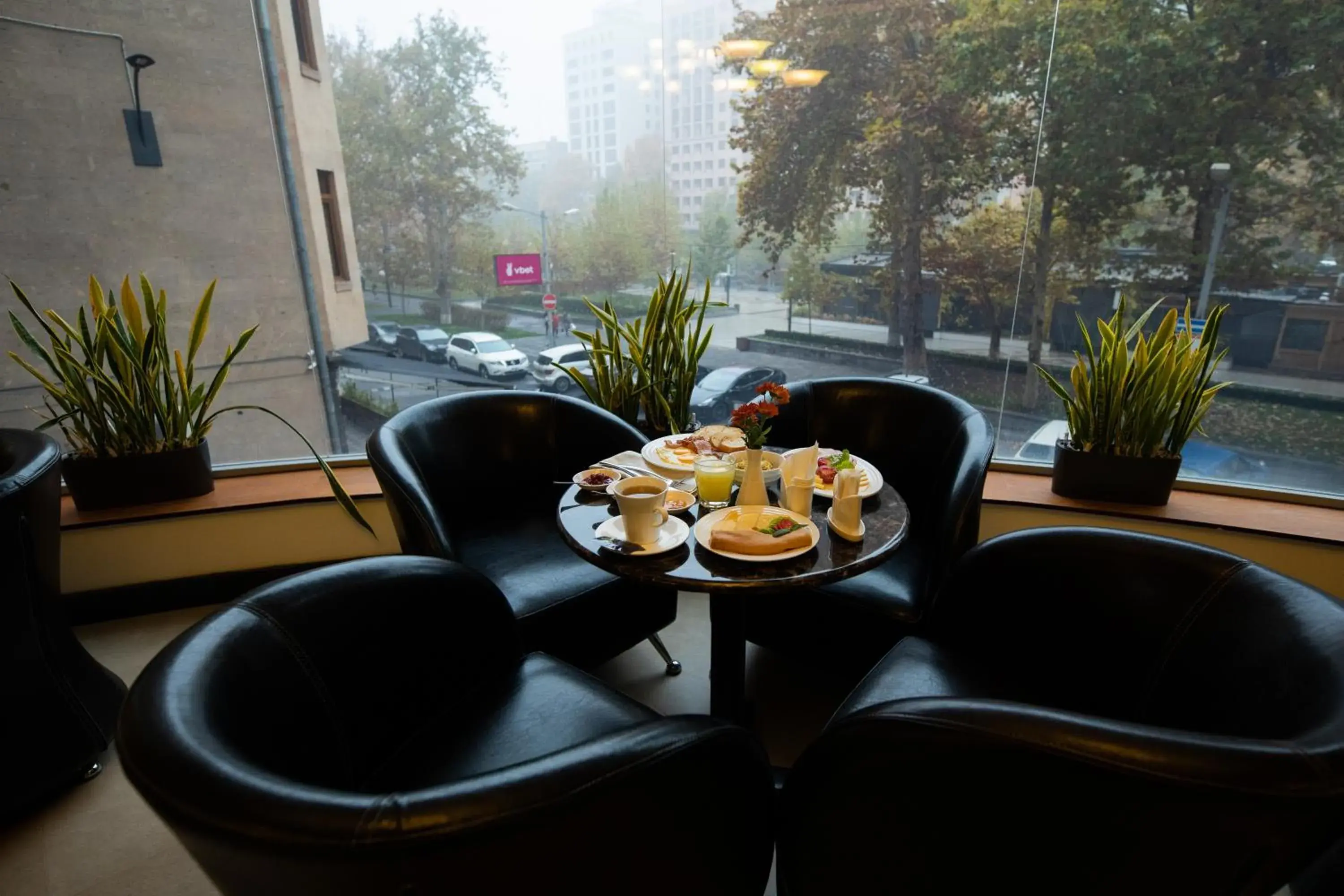 Food and drinks in Diamond Hotel Yerevan