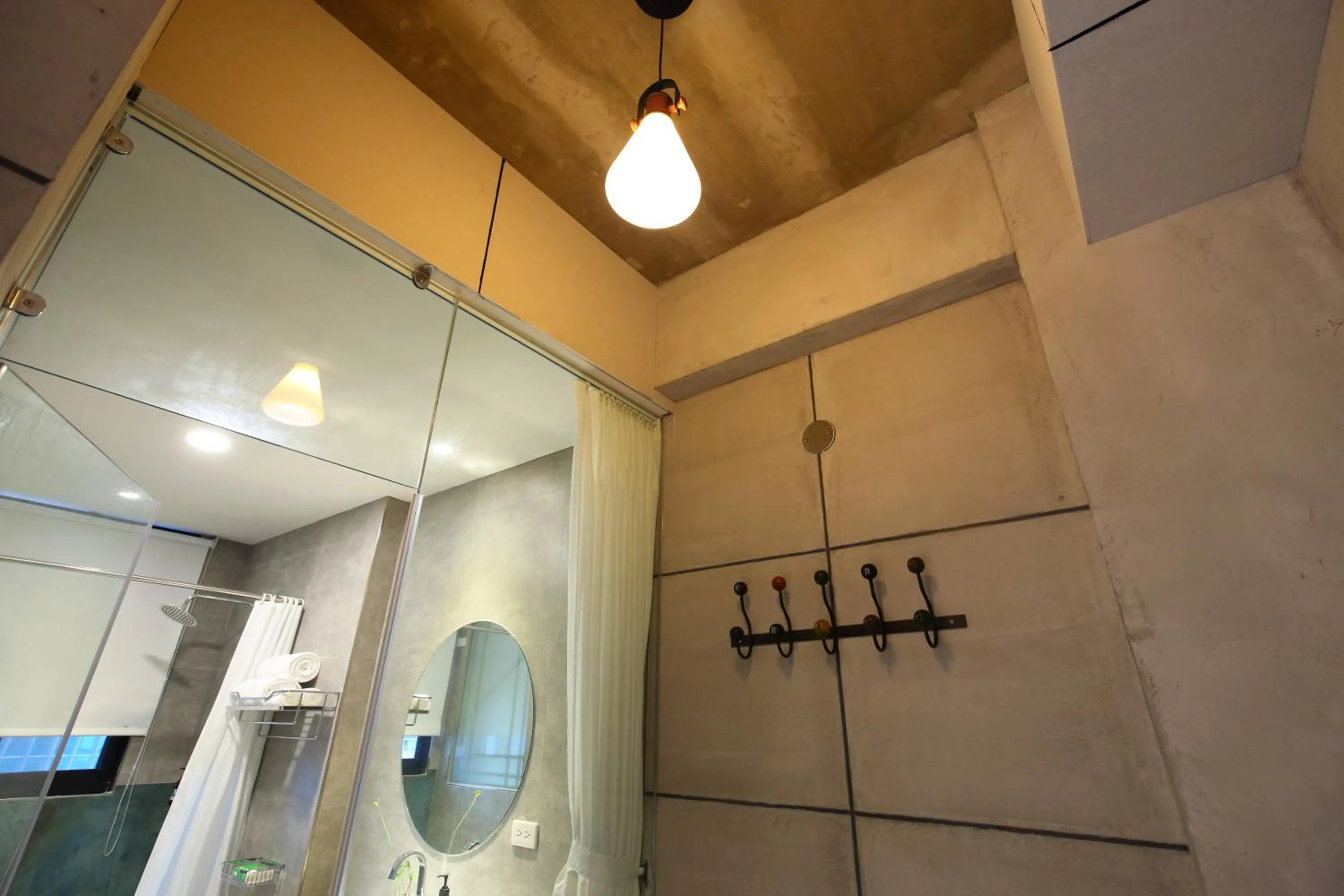 指南針民宿2178 & 工殿民宿2182