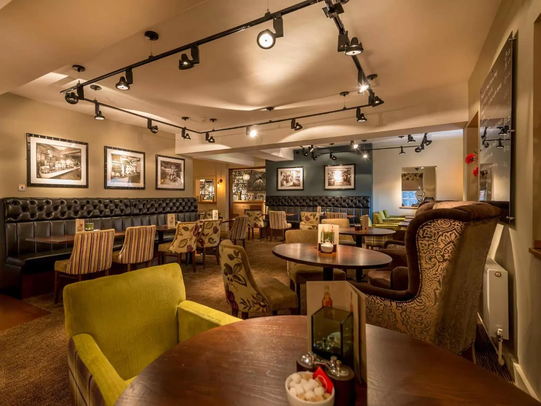 Restaurant/places to eat, Lounge/Bar in The White Hart Hotel, Boston, Lincolnshire