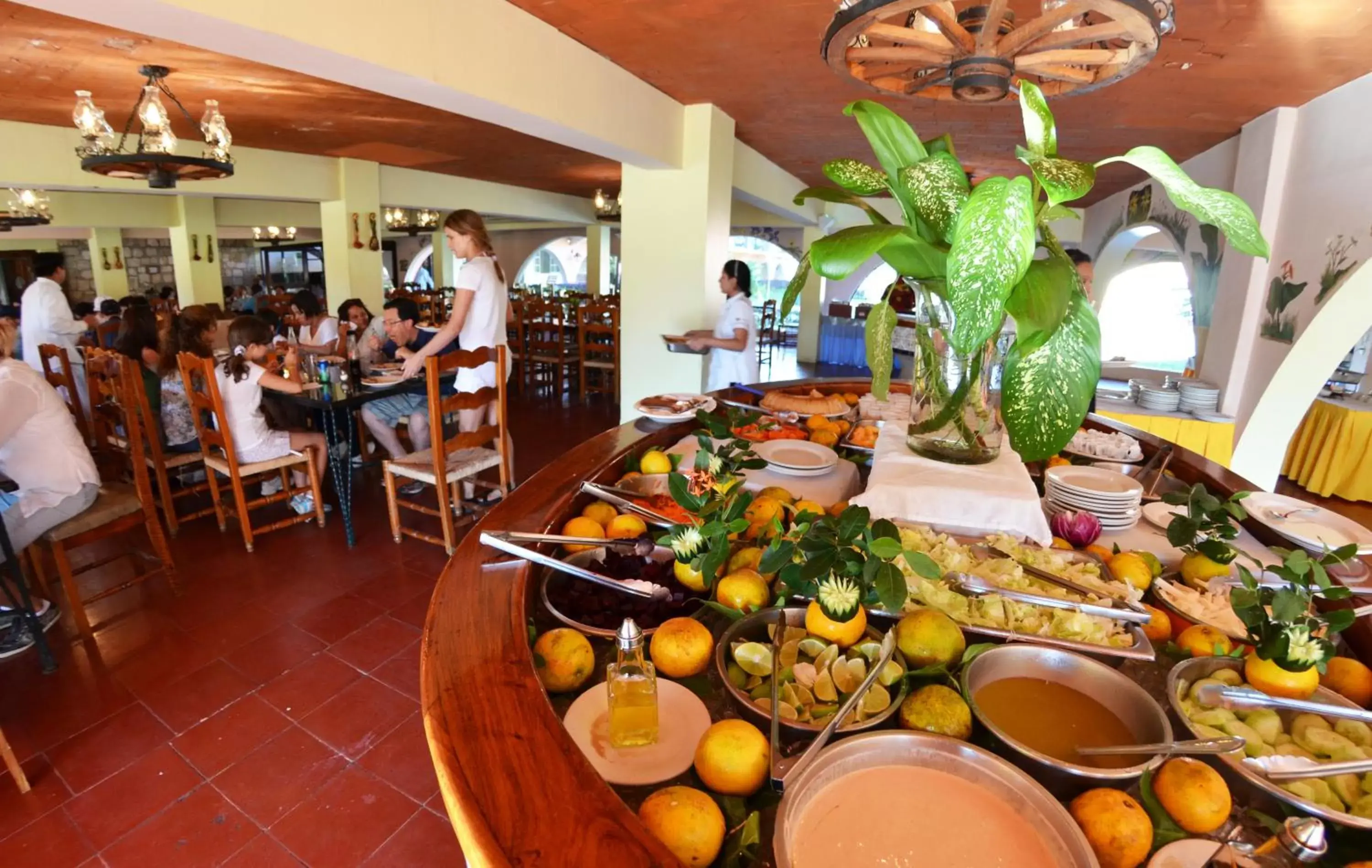 Restaurant/Places to Eat in Hotel Chichen Itza