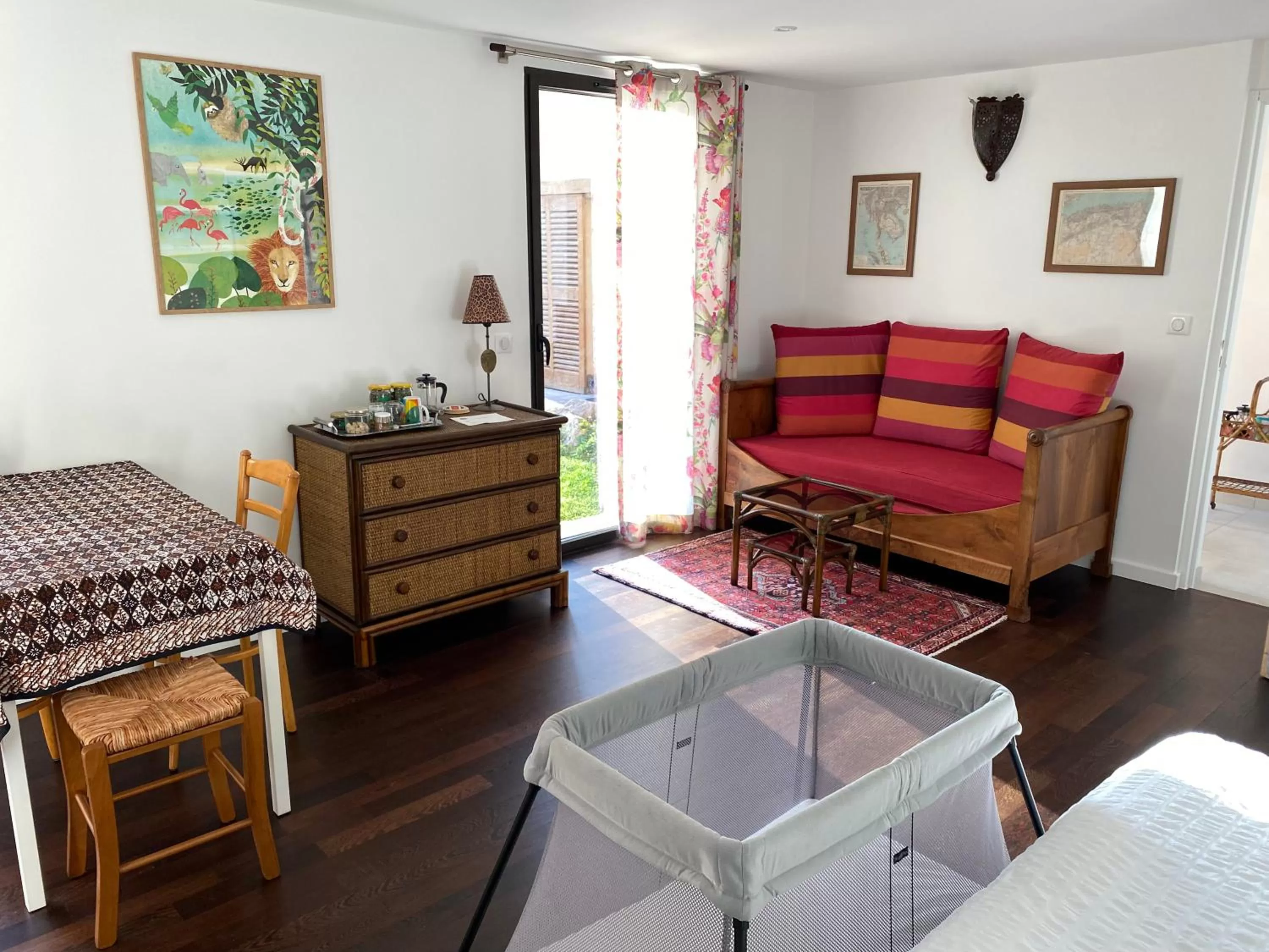 Bedroom, Seating Area in Les Cabanons
