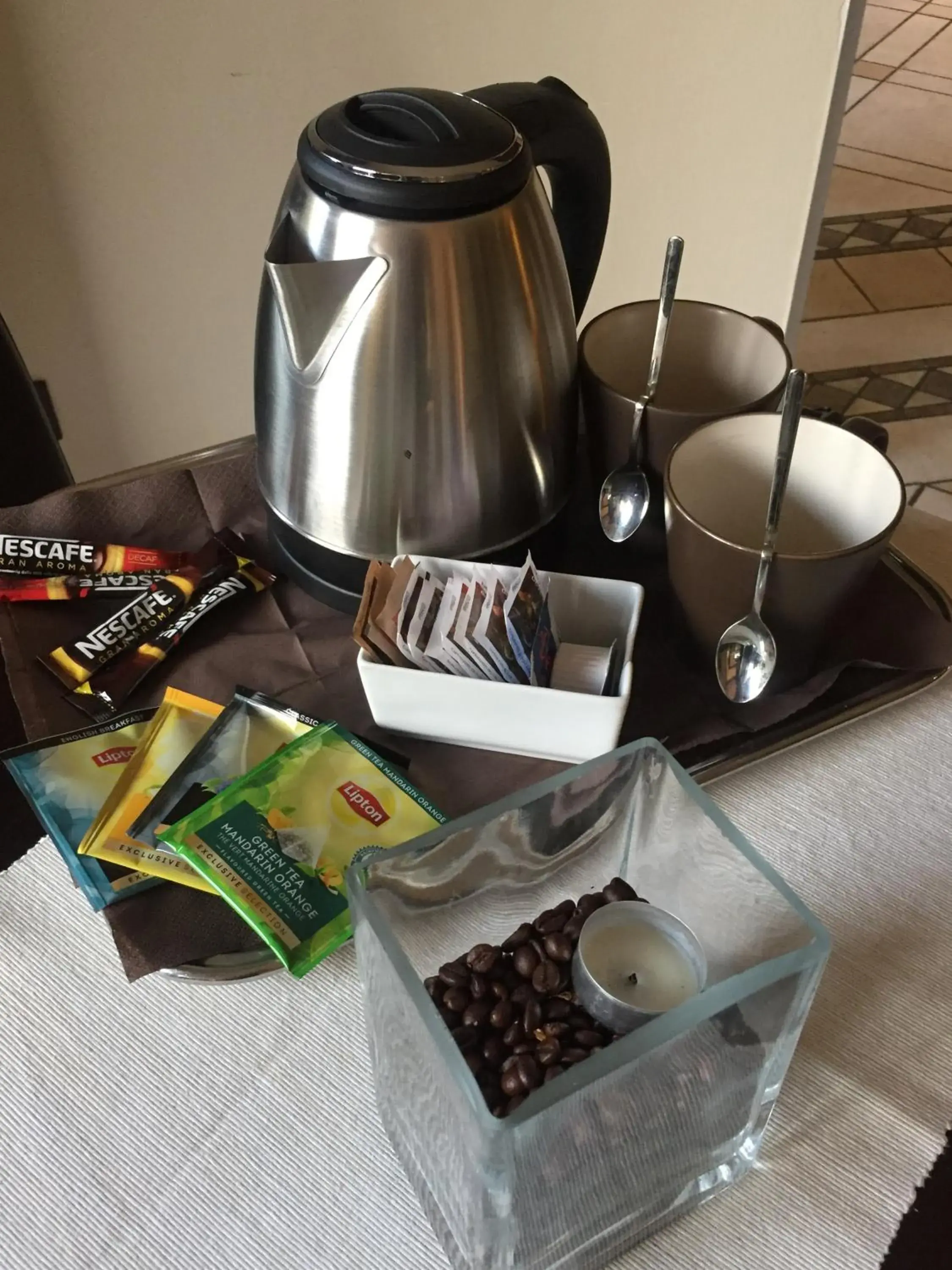 Coffee/tea facilities in Hotel Montebello