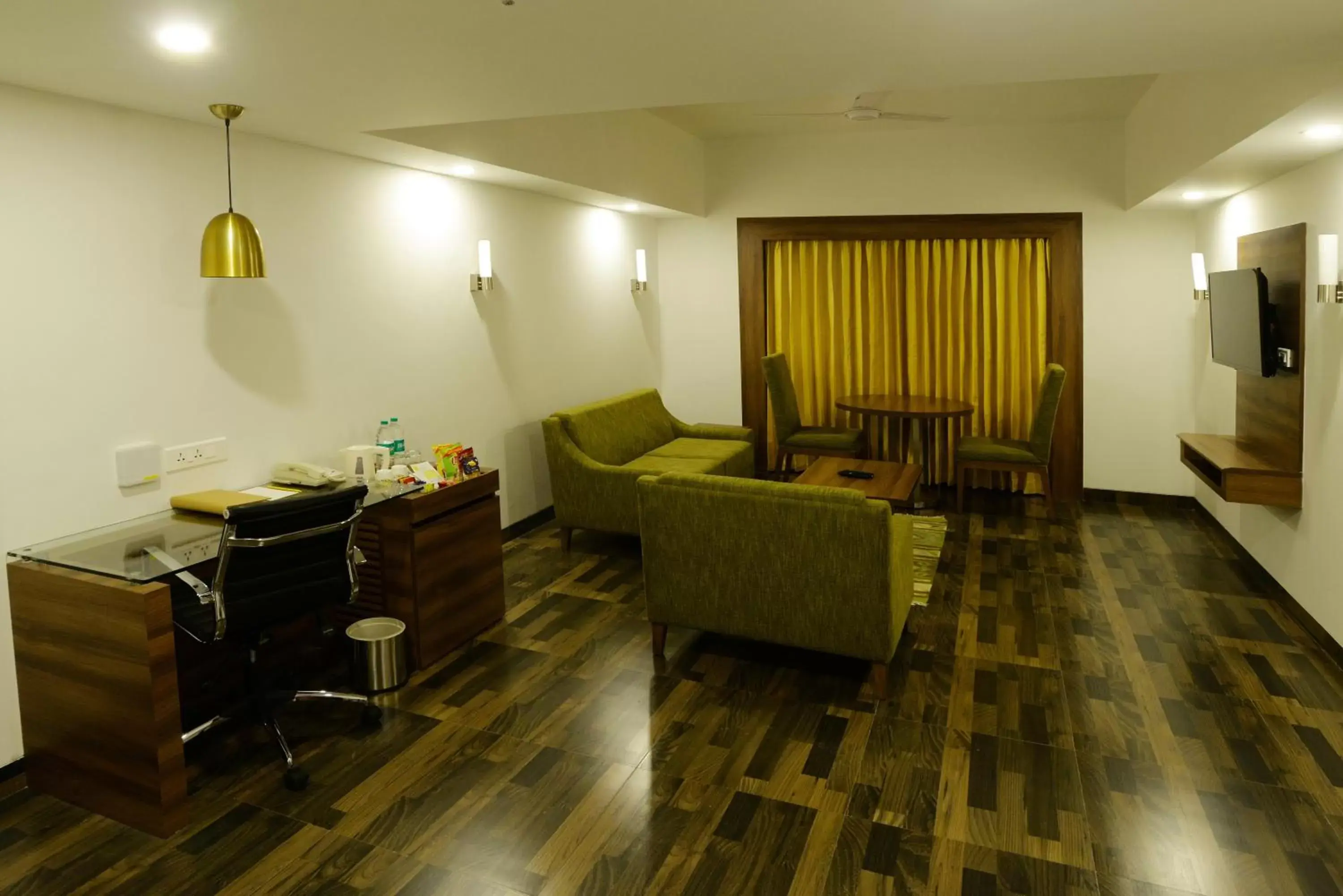 Seating Area in Lemon Tree Hotel Coimbatore