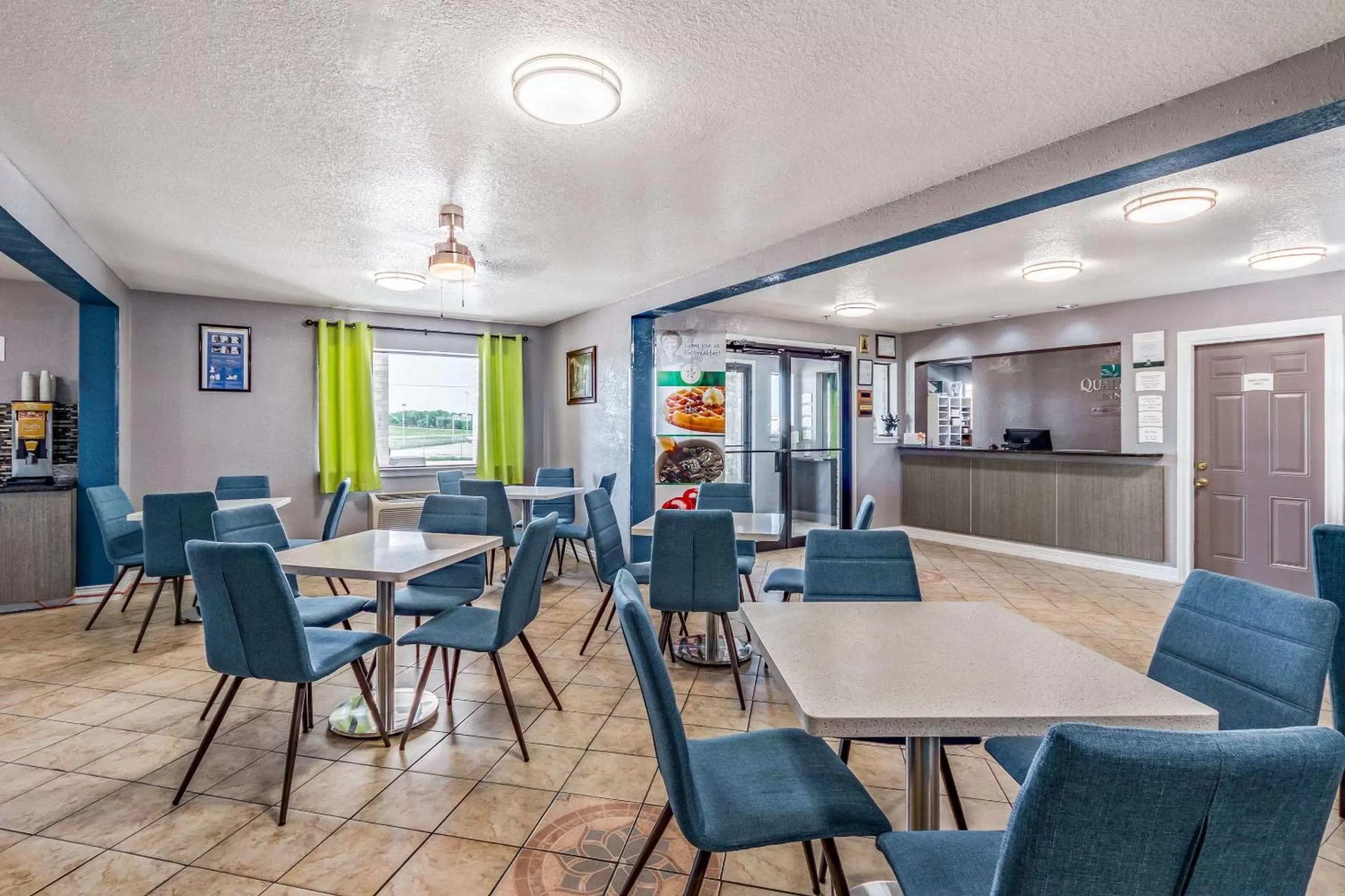 Restaurant/places to eat in Quality Inn I-10 East near Frost Bank Center