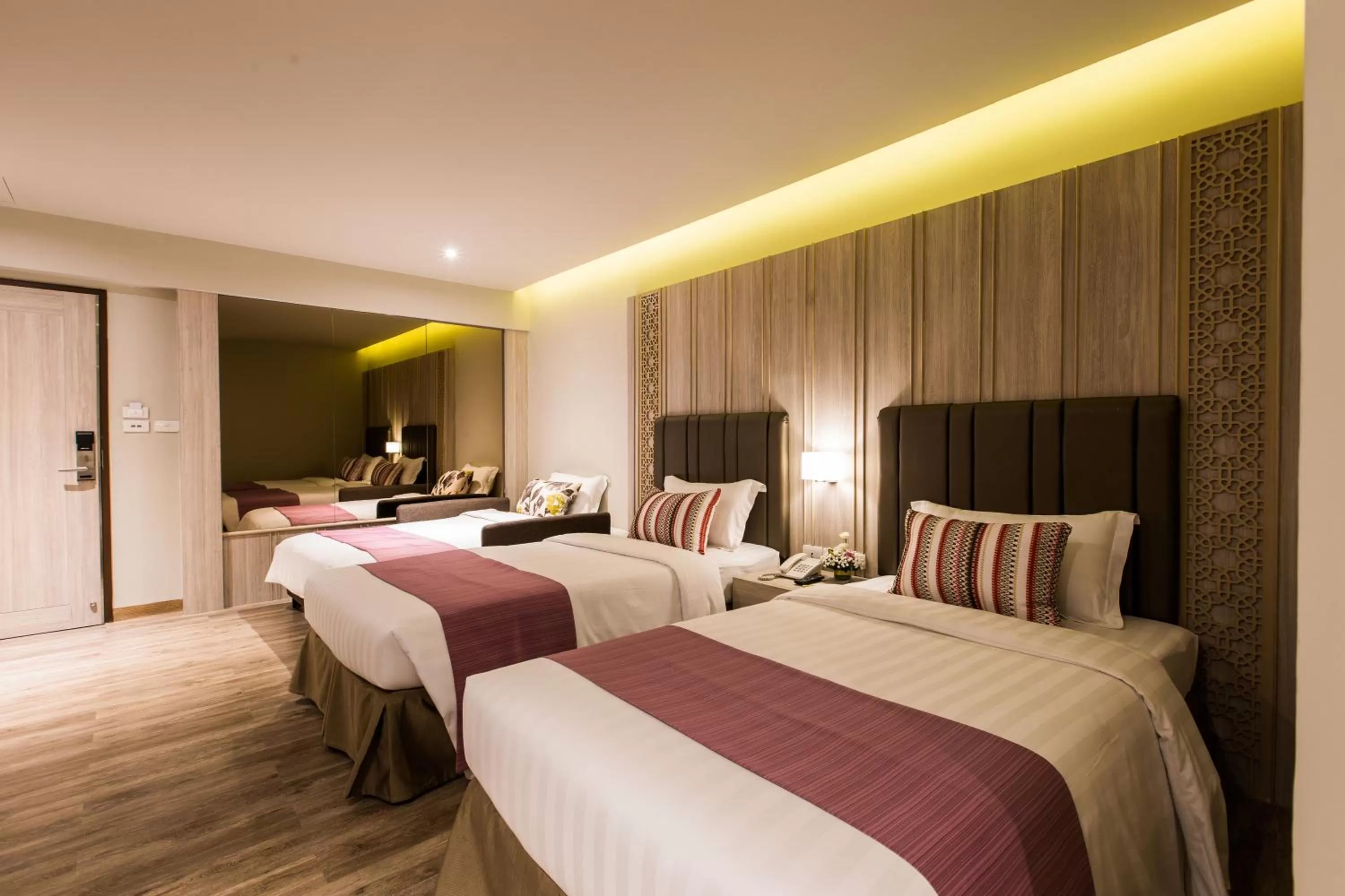 Bed in S.D. Avenue Hotel