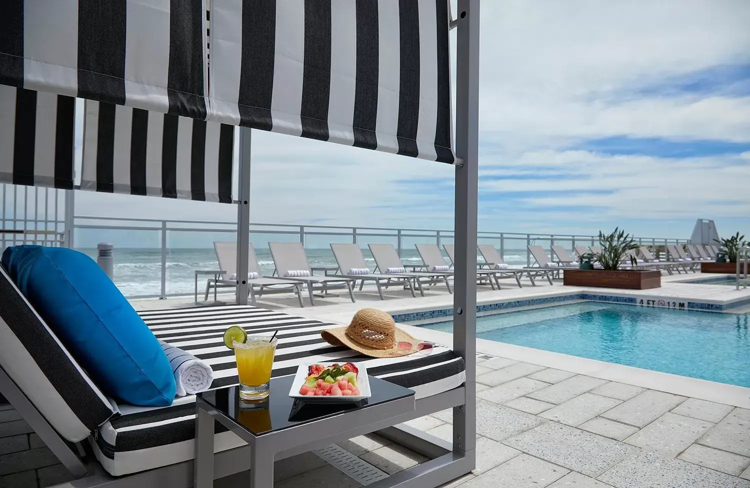 Swimming Pool in Hard Rock Hotel Daytona Beach