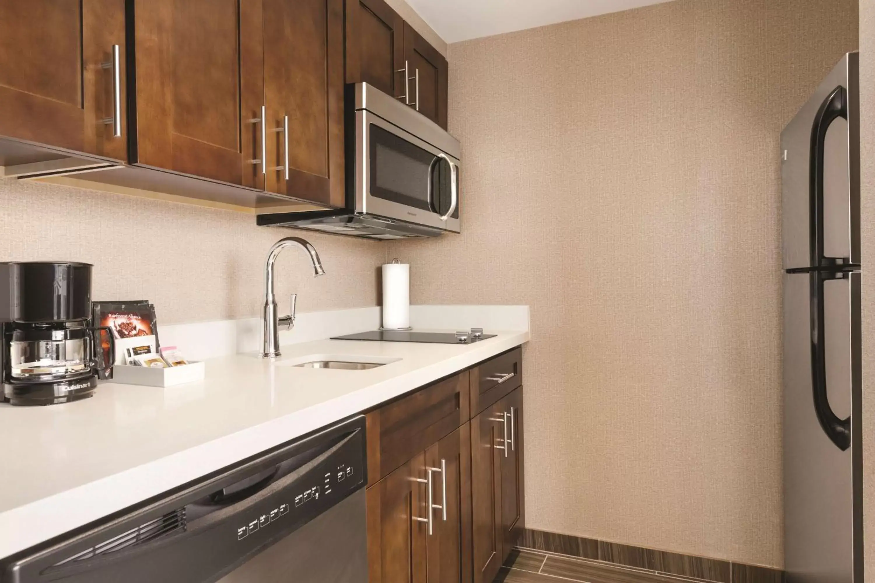 Kitchen or kitchenette, Kitchen/Kitchenette in Homewood Suites by Hilton Washington DC Capitol-Navy Yard