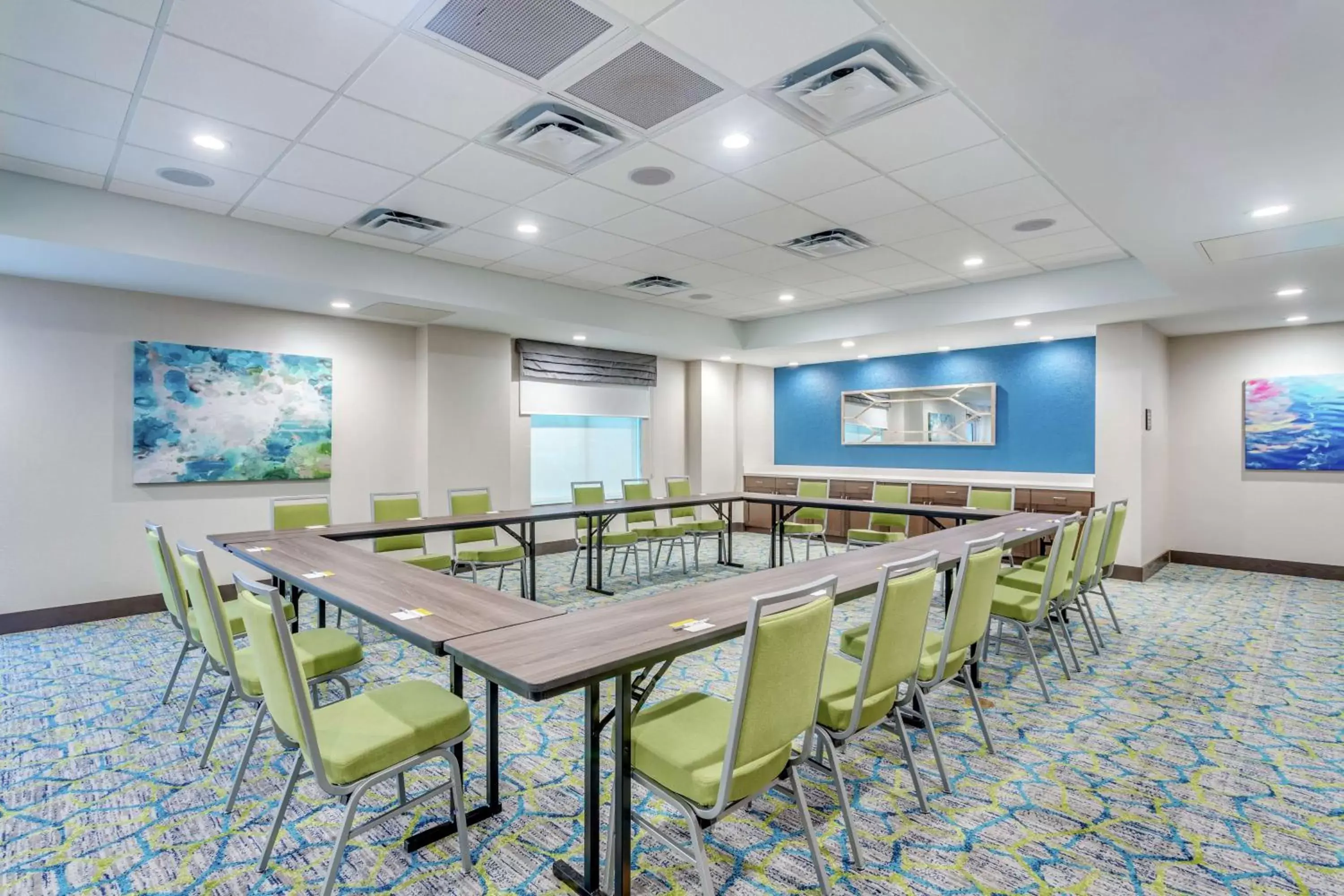 Meeting/conference room in Hampton Inn & Suites Saraland Mobile