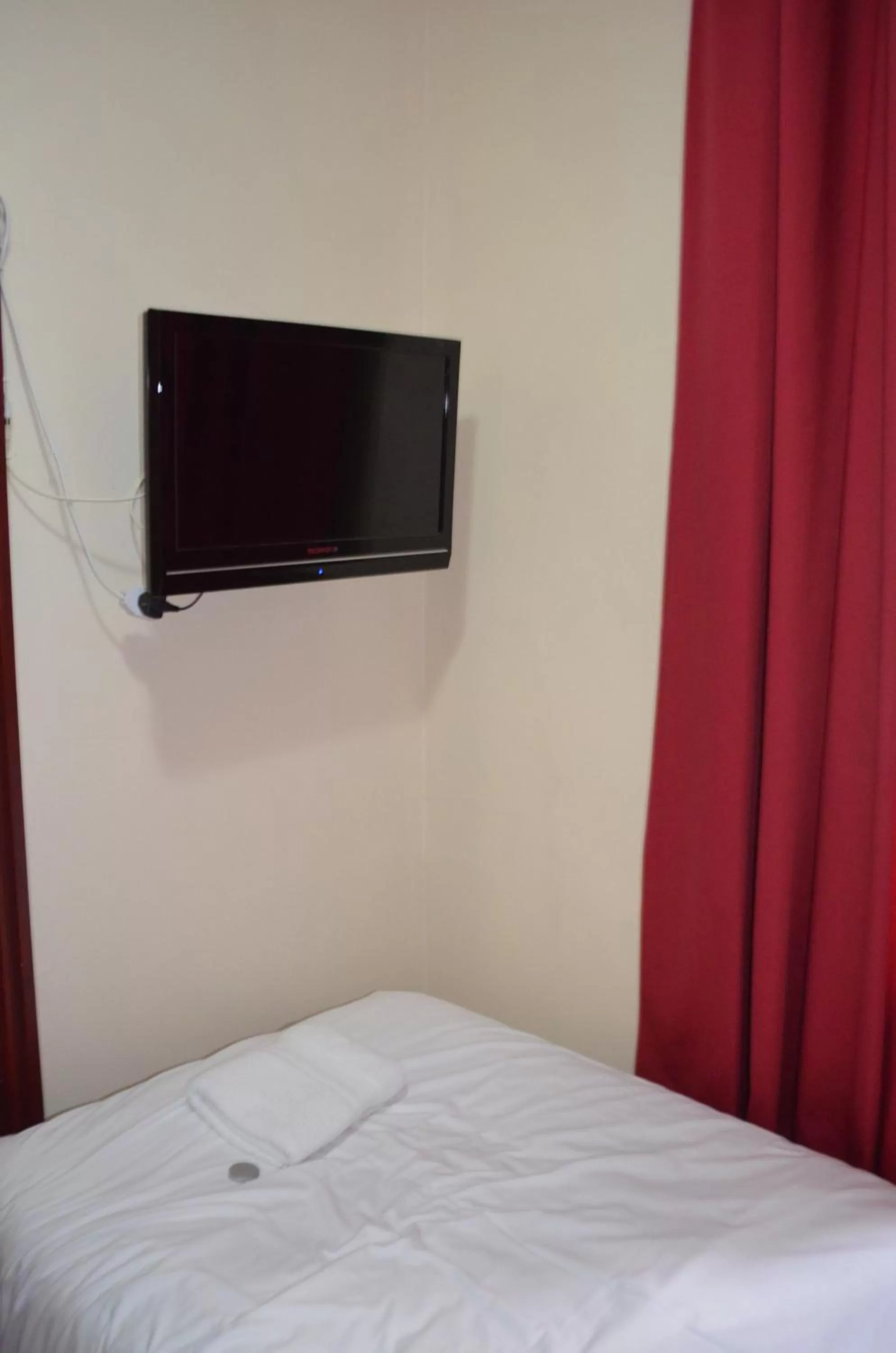TV and multimedia, Bed in Lyndhurst Hotel