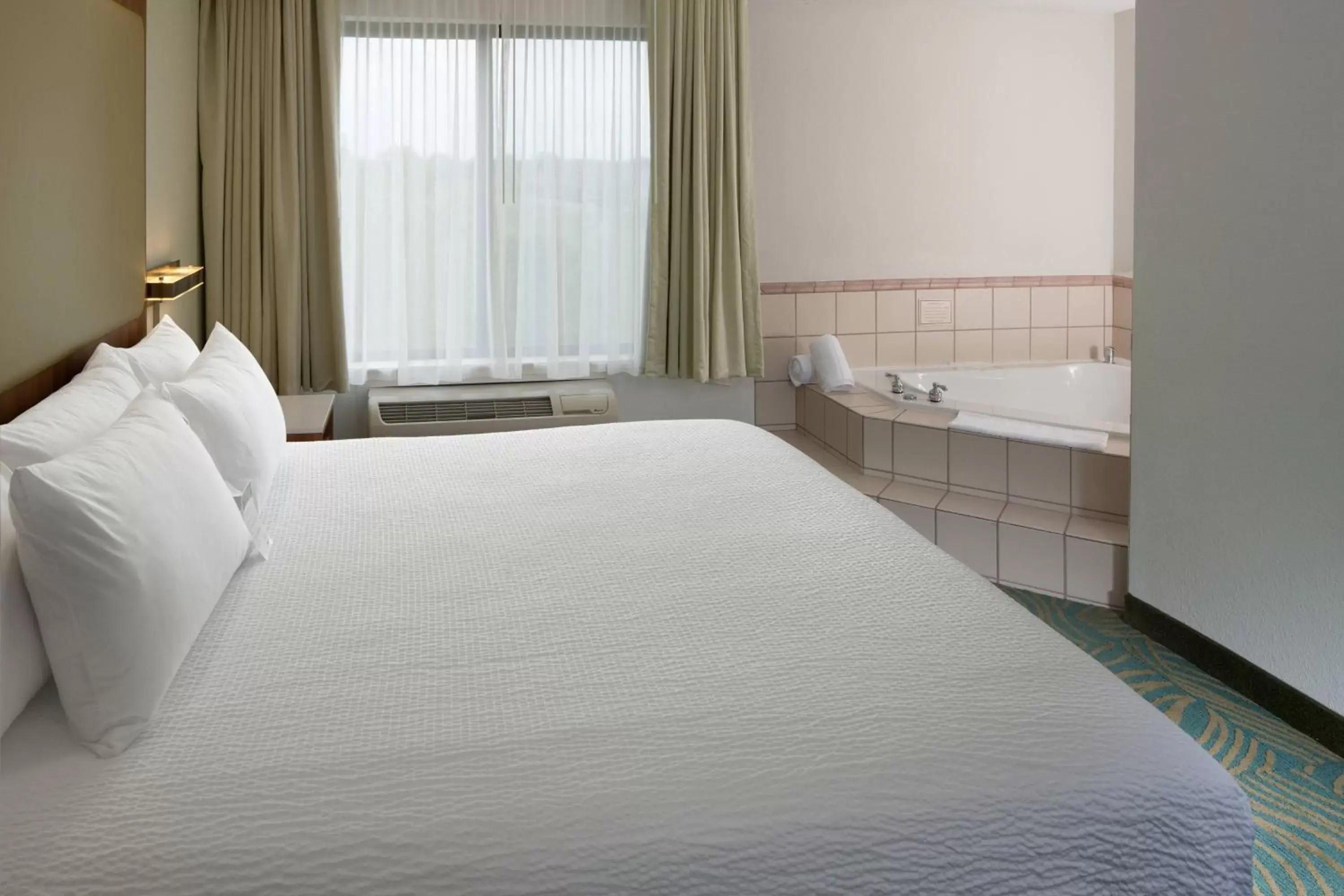 Bedroom, Bed in SpringHill Suites by Marriott Lansing West