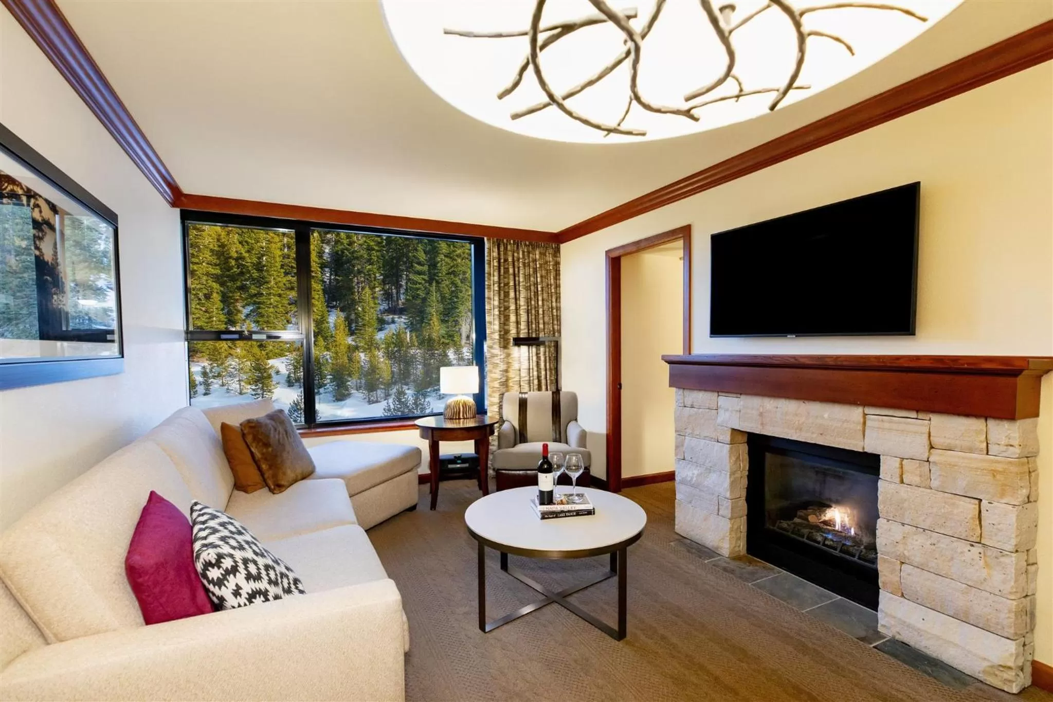Everline Resort and Spa, Lake Tahoe