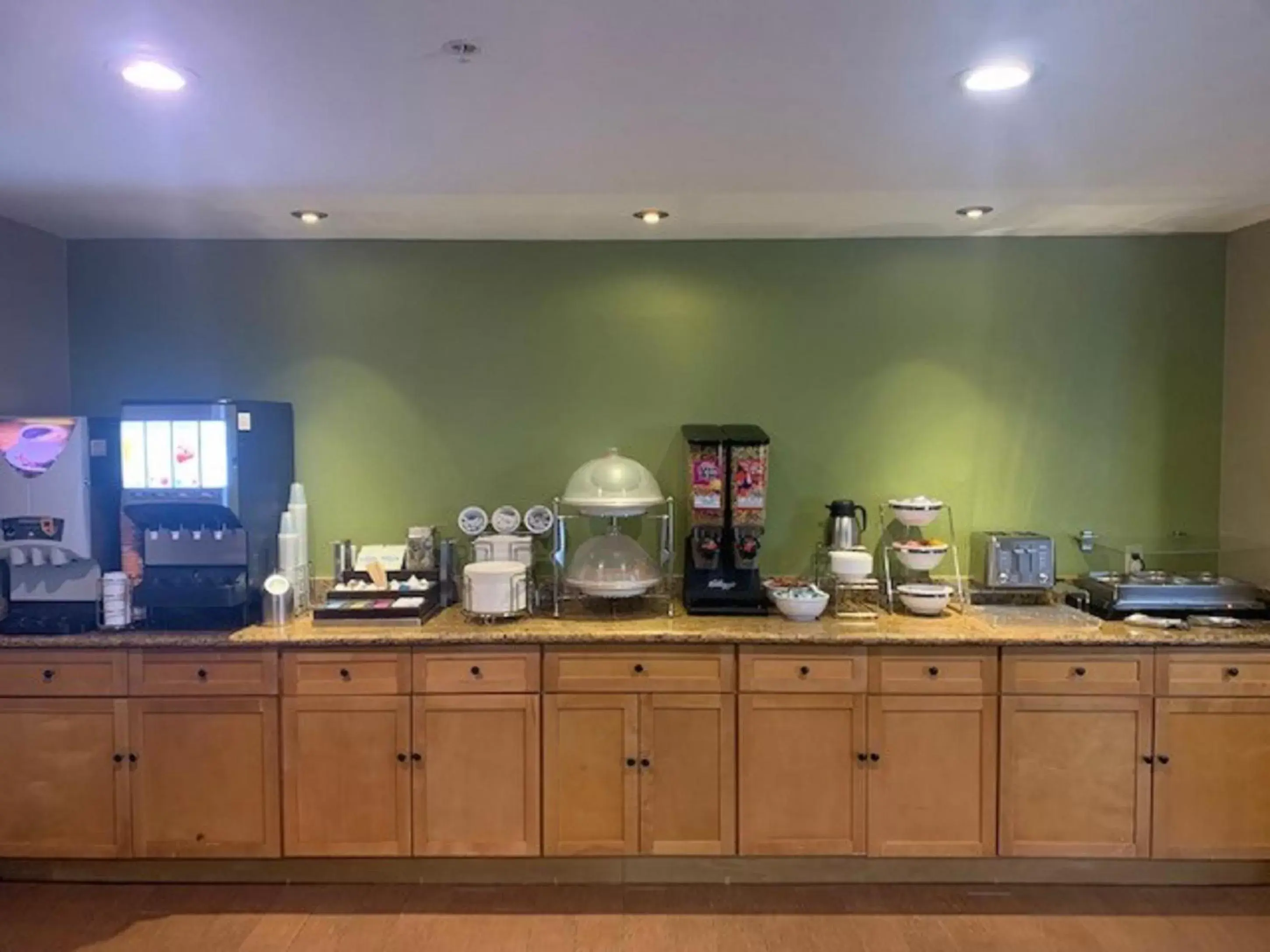 Coffee/tea facilities in Surestay Plus Hotel by Best Western Superstition Springs