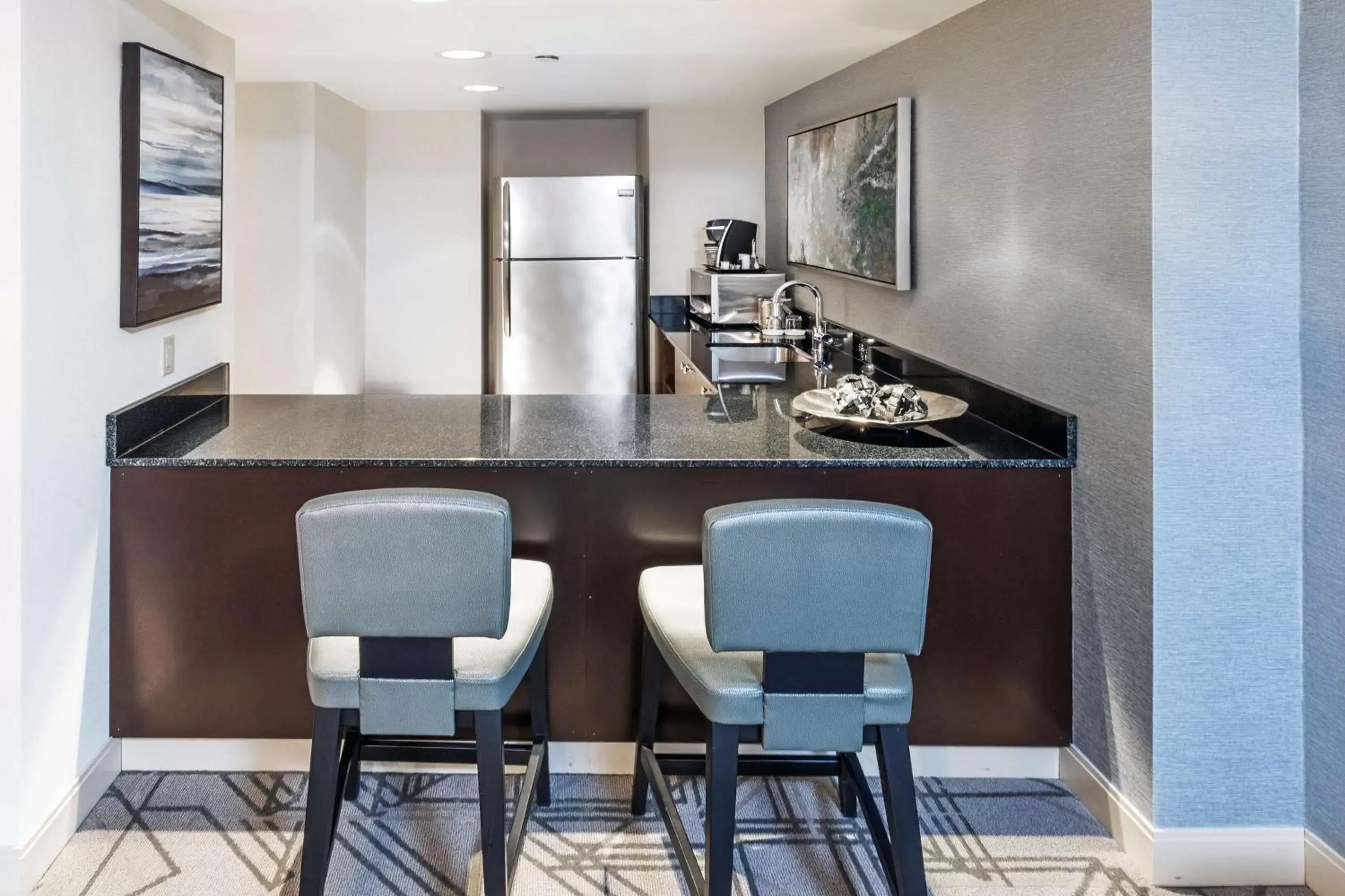 Kitchen or kitchenette, Kitchen/Kitchenette in DoubleTree by Hilton Tulsa Downtown