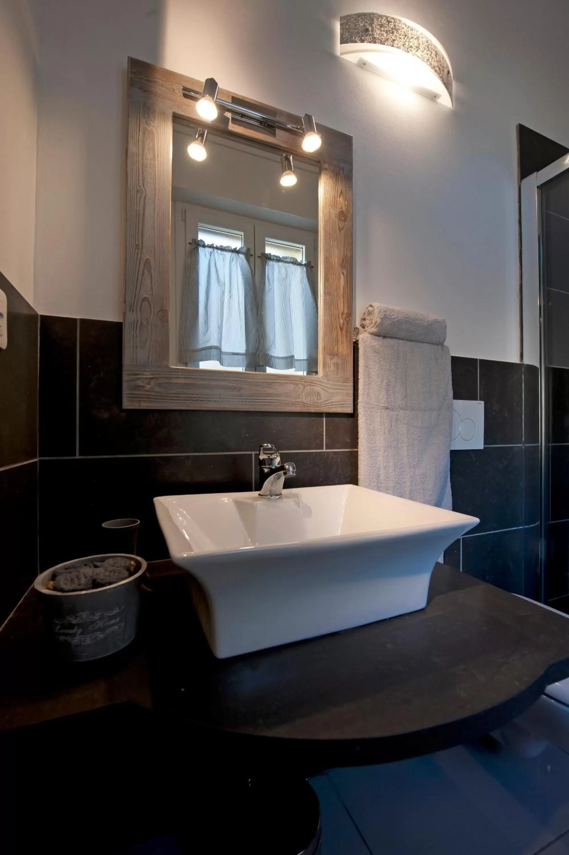 Le Suites - di fronte Ospedale Sacro Cuore