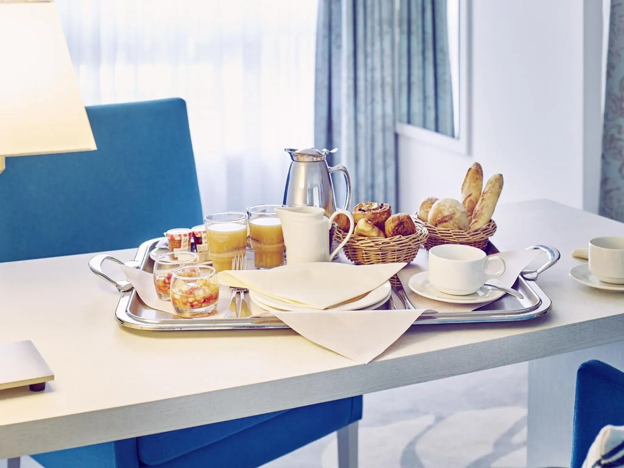 Living room, Breakfast in Mondorf Parc Hotel & Spa