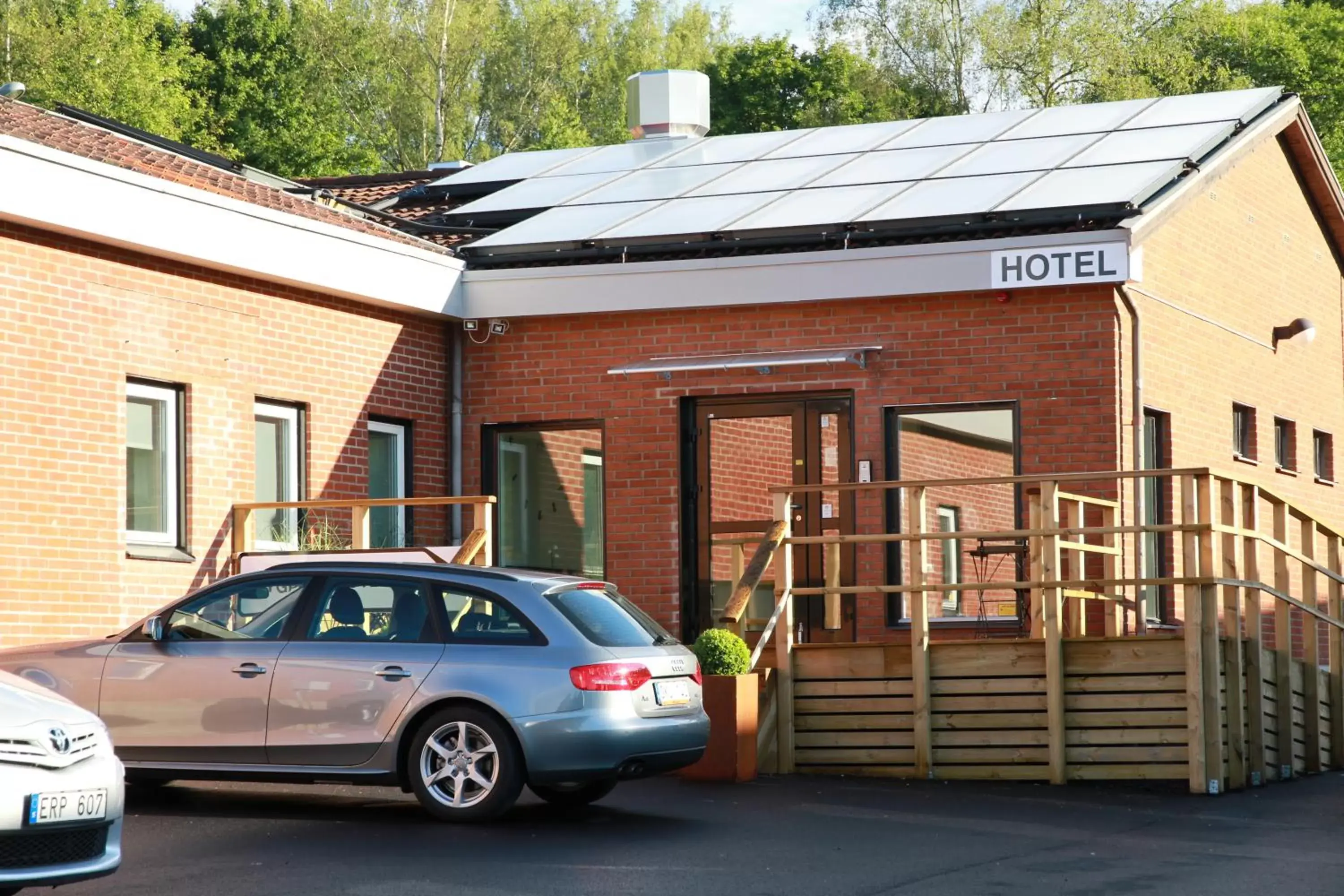 Facade/entrance in Flygplatshotellet Facade/entrance in Flygplatshotellet