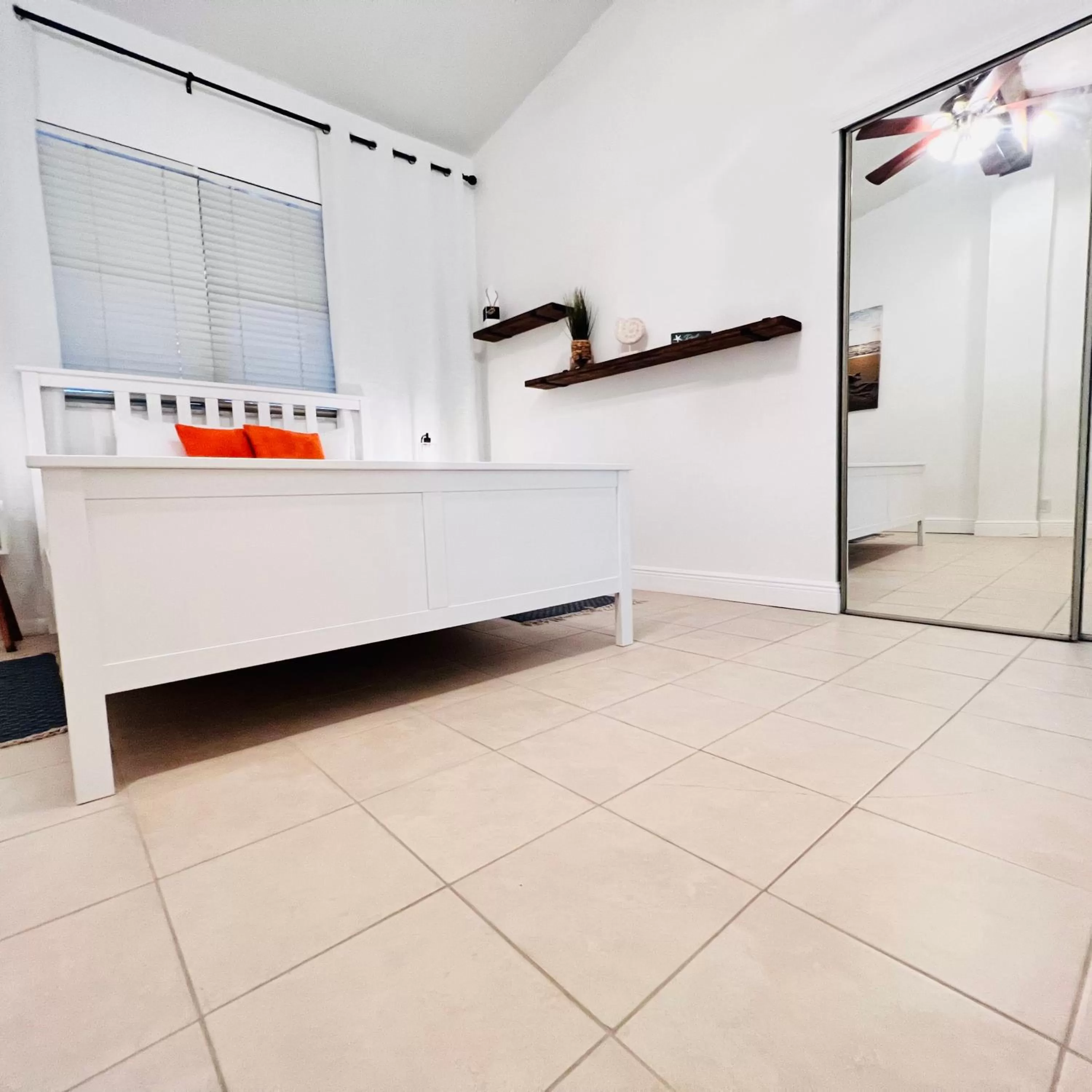 Bedroom in CocoBay 2BR Condos Near Beach, Galleria Mall, Wilton Manors, Cruise Port