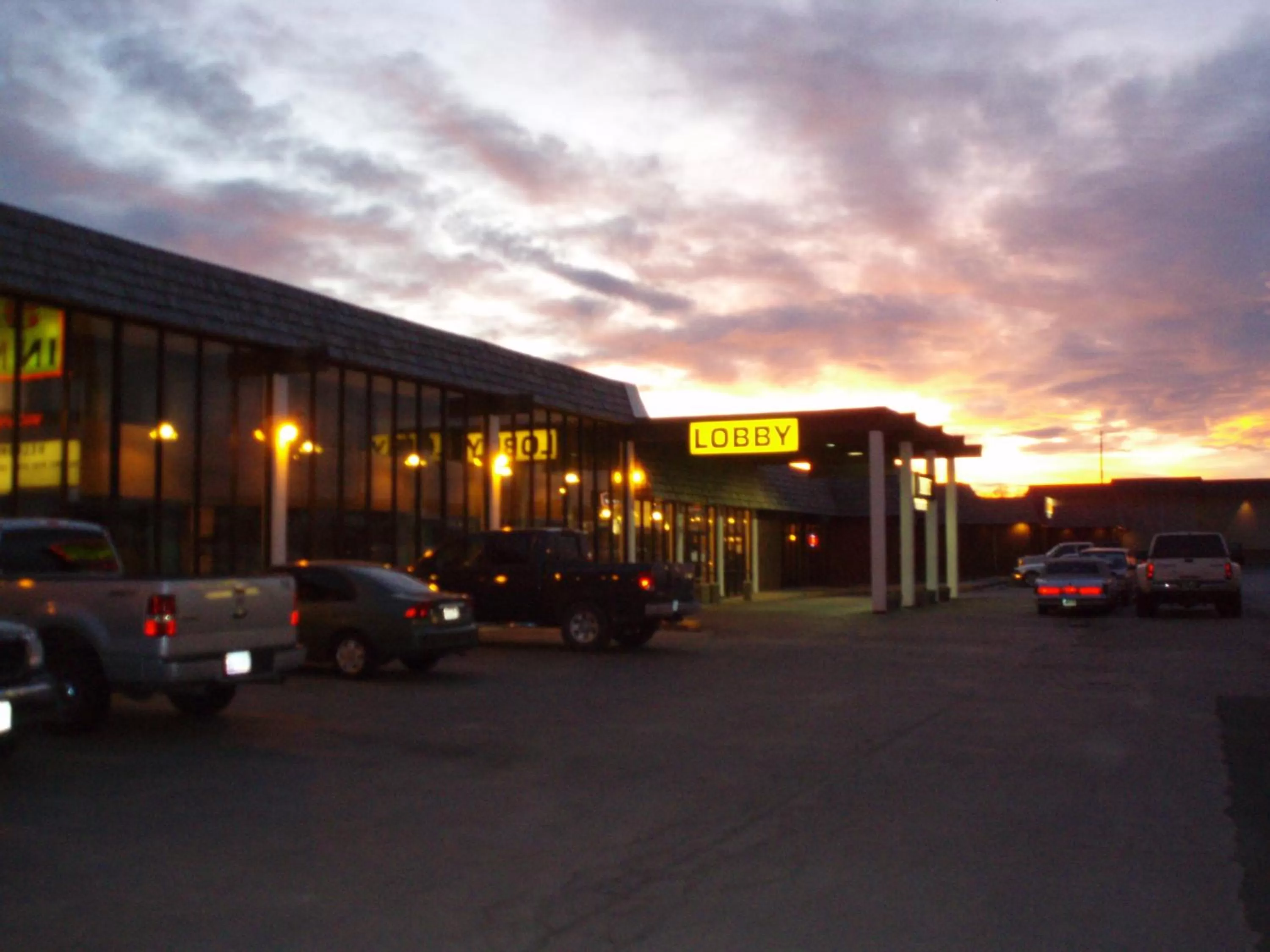 Property building in National 9 Inn Gillette