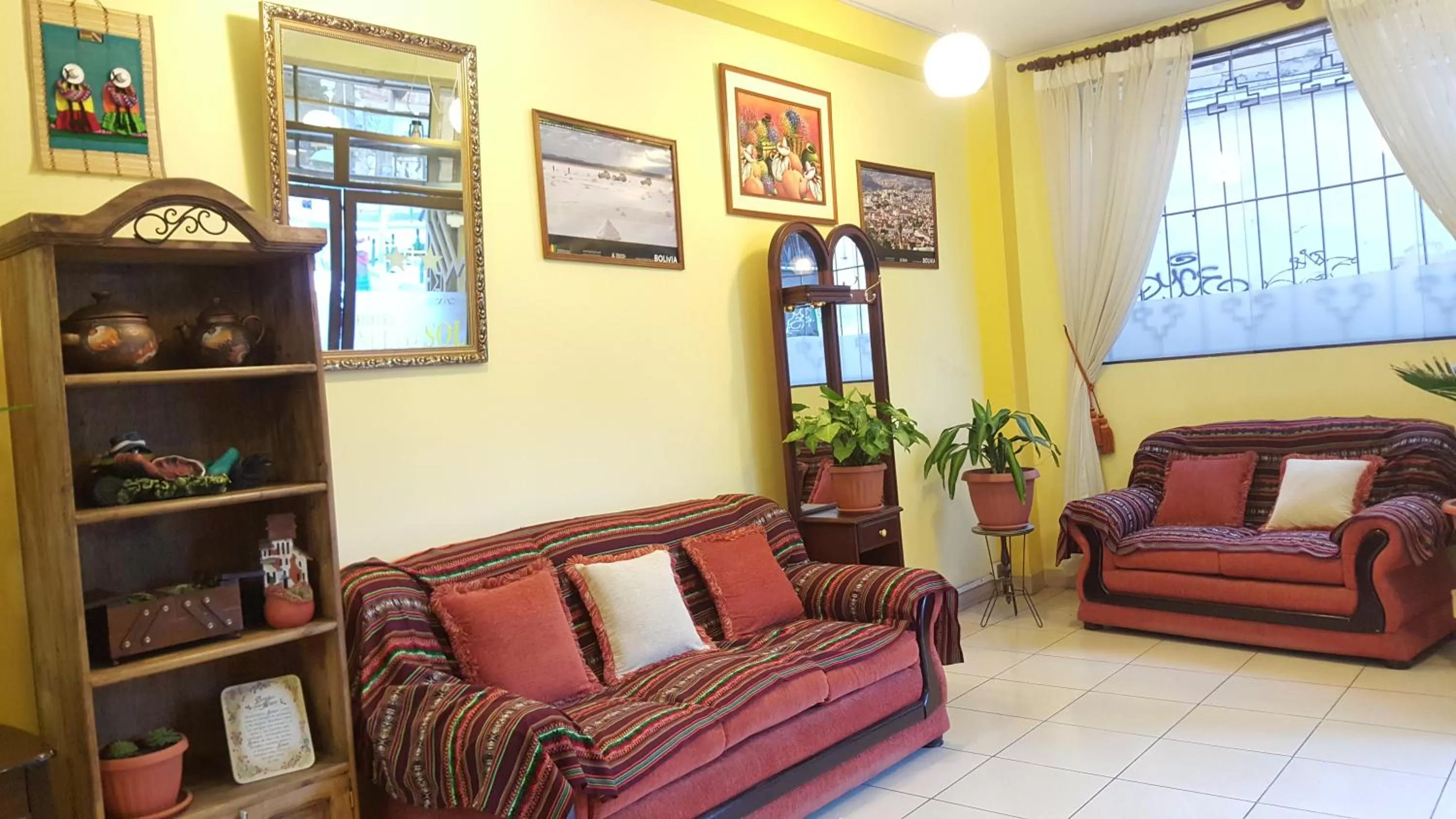 Decorative detail in Hotel Nuevo Sol