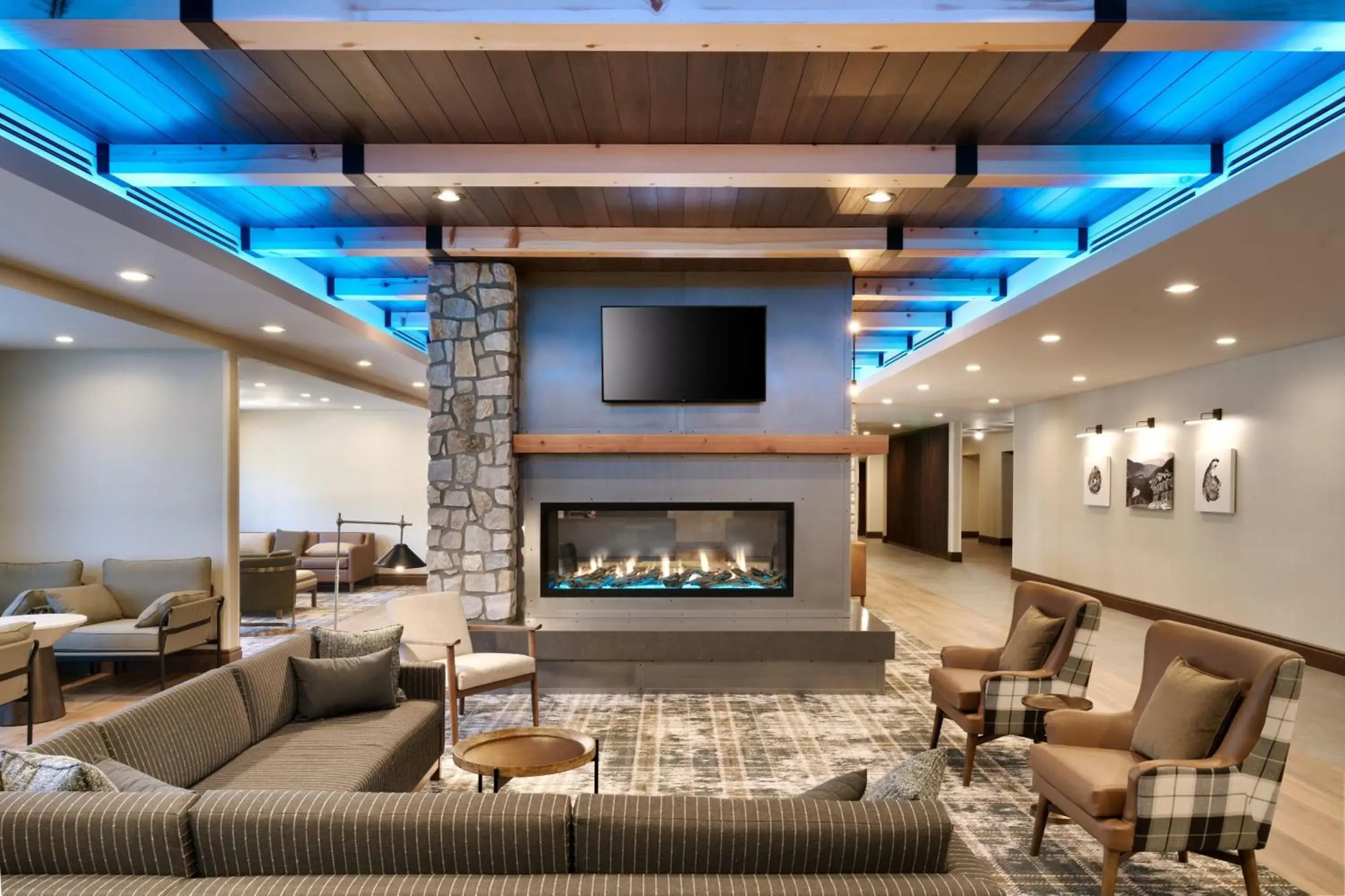 Lobby or reception, Lounge/Bar in Residence Inn by Marriott Vail