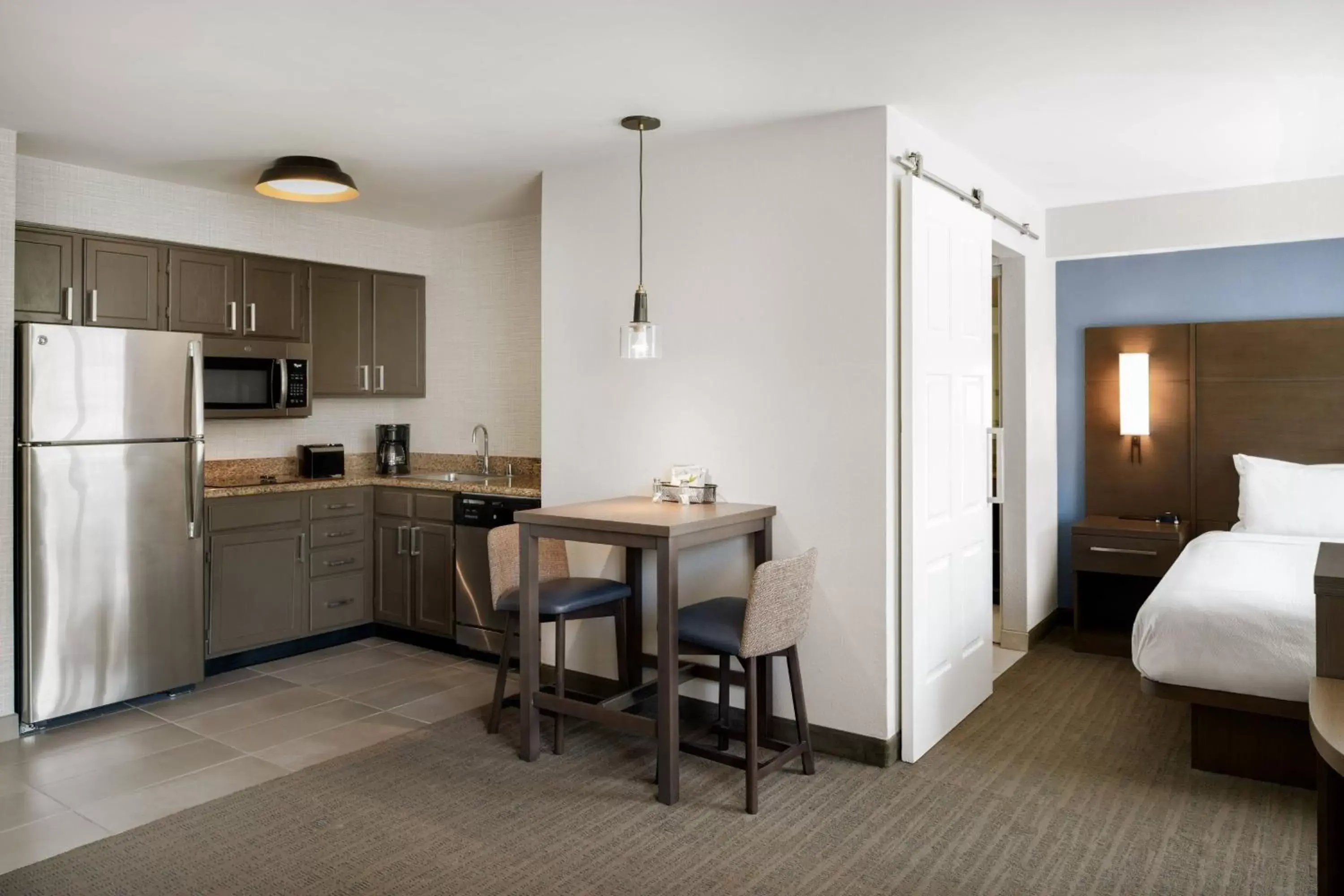 Photo of the whole room, Kitchen/Kitchenette in Residence Inn Pleasanton