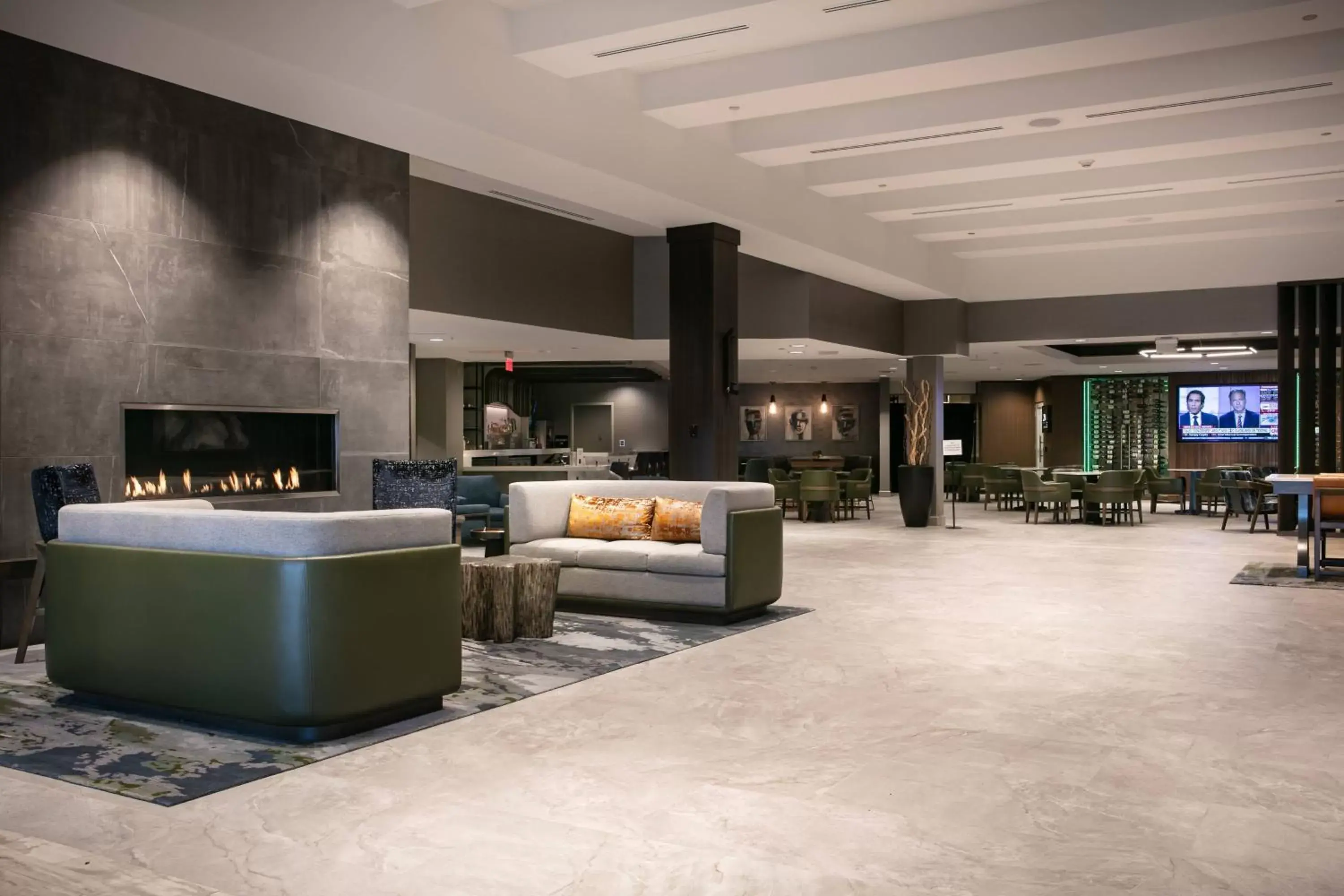 Lobby or reception in West Des Moines Marriott