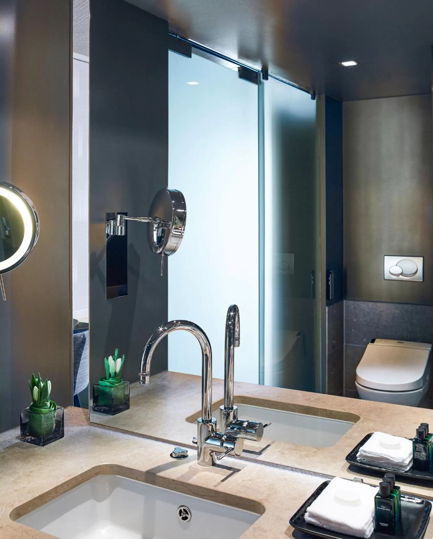 Bathroom in Sofitel Munich Bayerpost