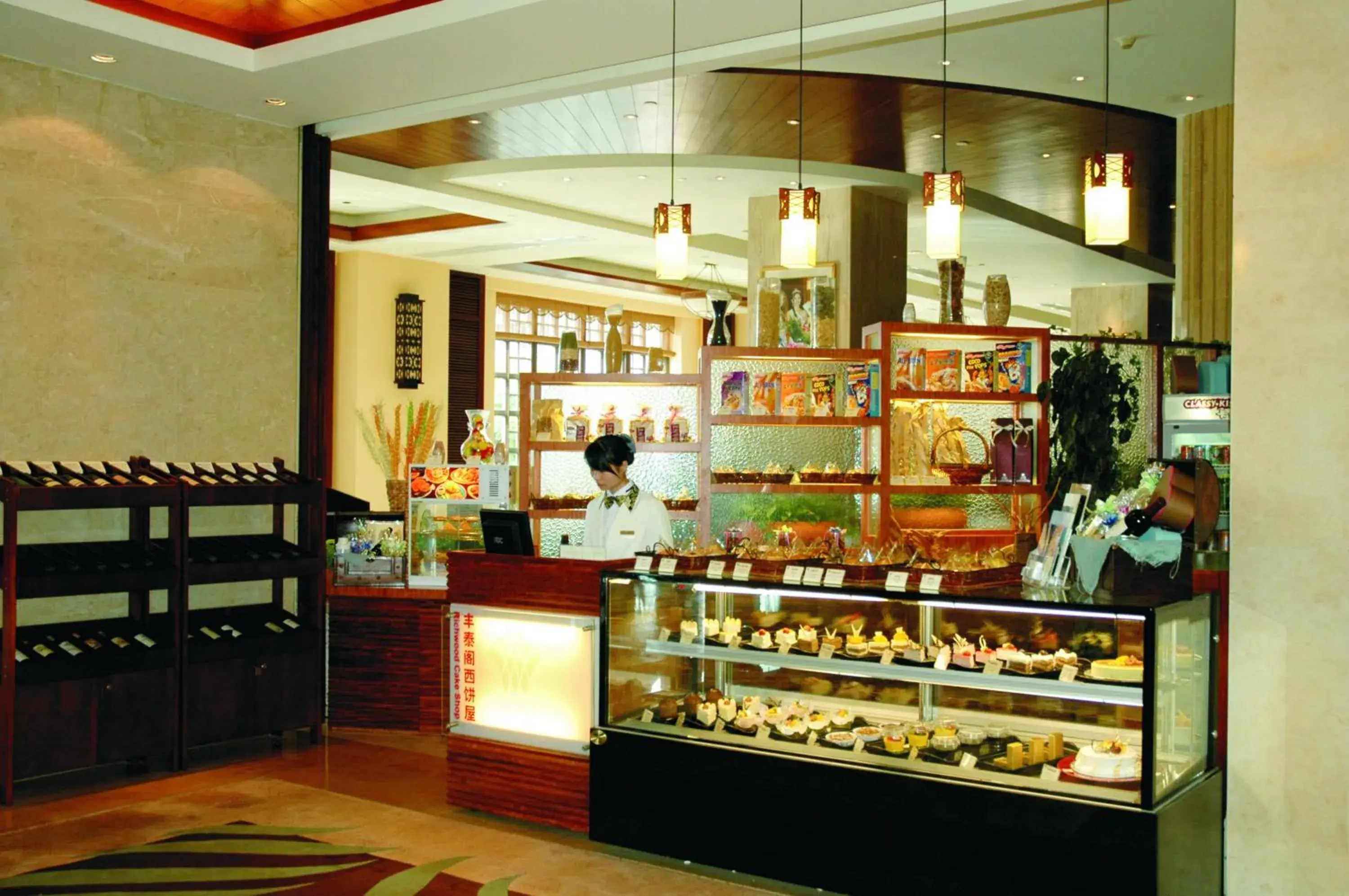 On-site shops in Dongguang Richwood Garden Hotel