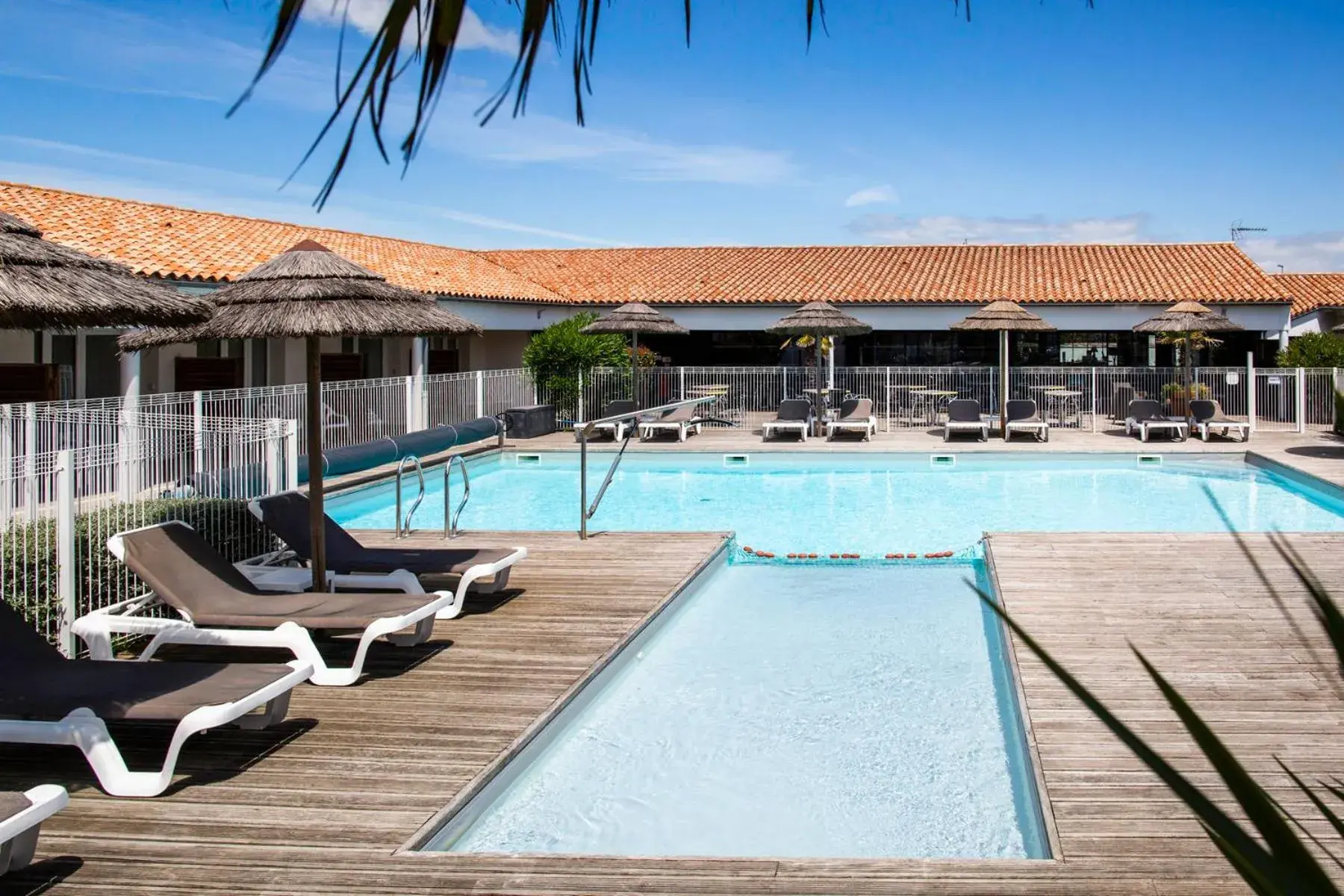 Swimming Pool in Hotel de Re, The Originals Boutique