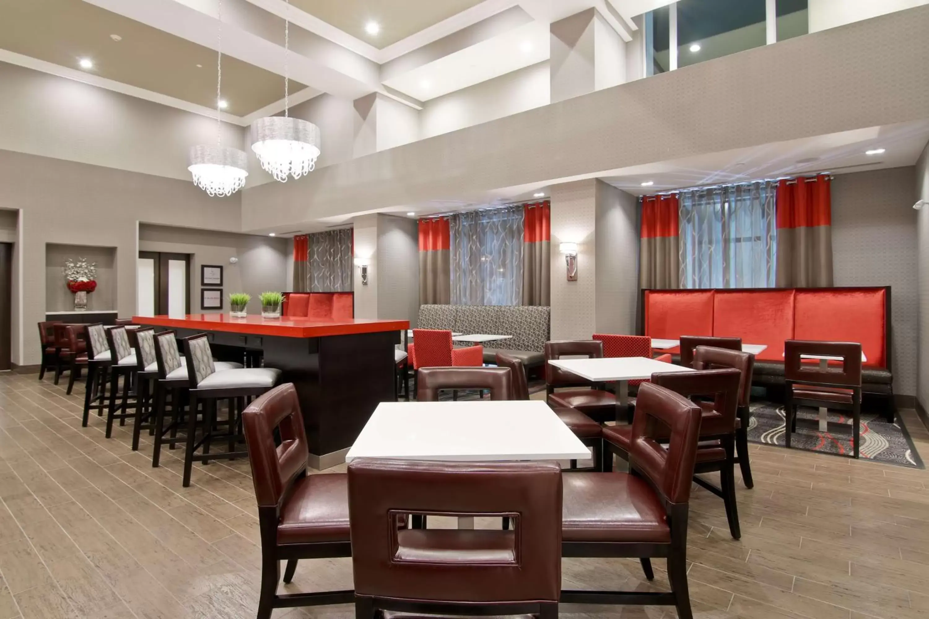 Dining area, Restaurant/Places to Eat in Hampton Inn & Suites by Hilton Toronto Markham