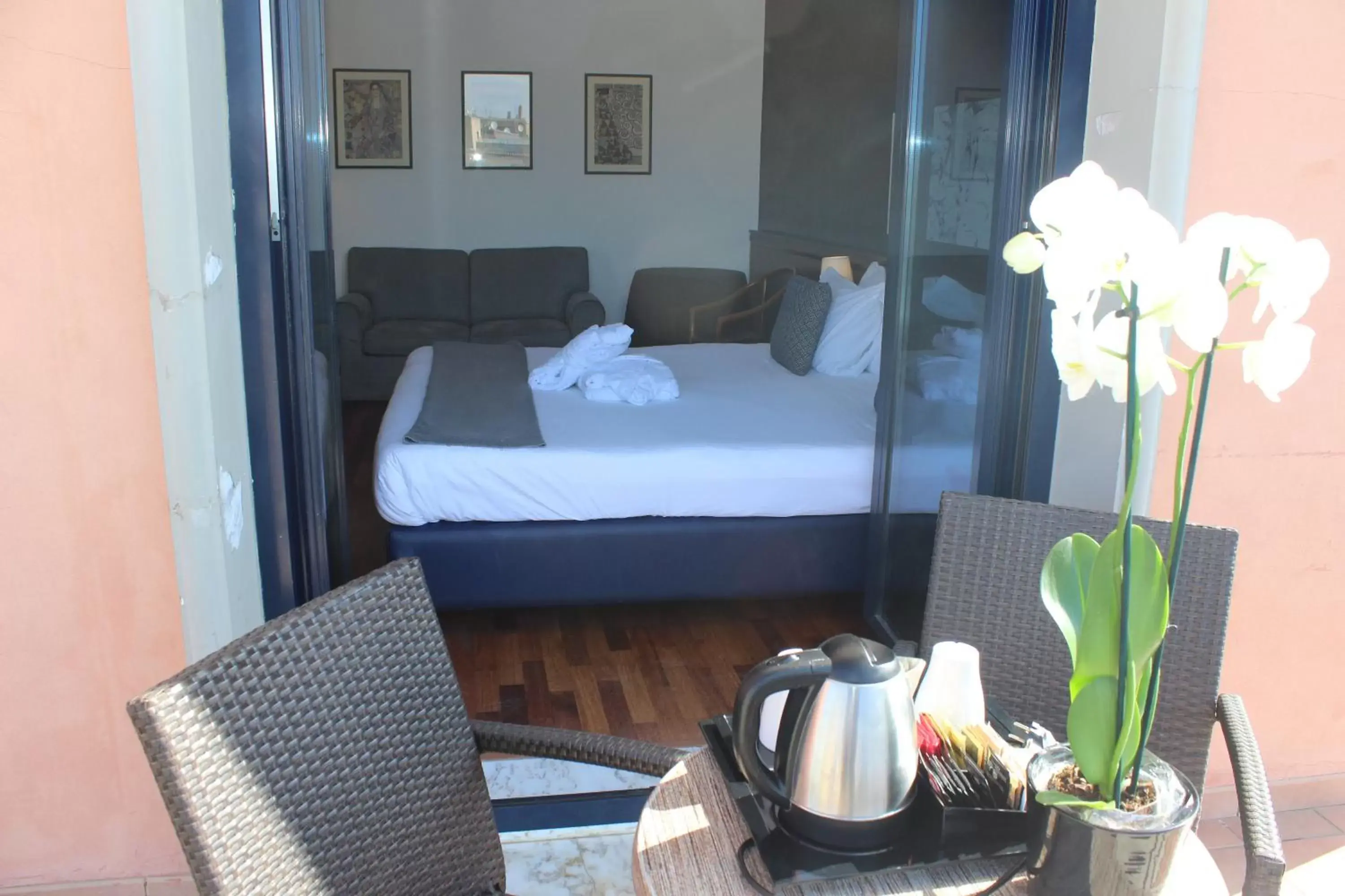 Balcony/Terrace, Bed in Grand Hotel Tiberio