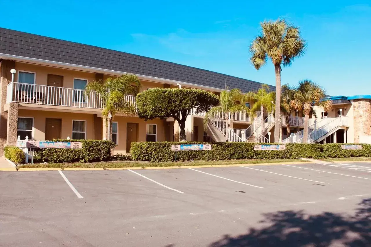 Property Building in Inn on the Gulf