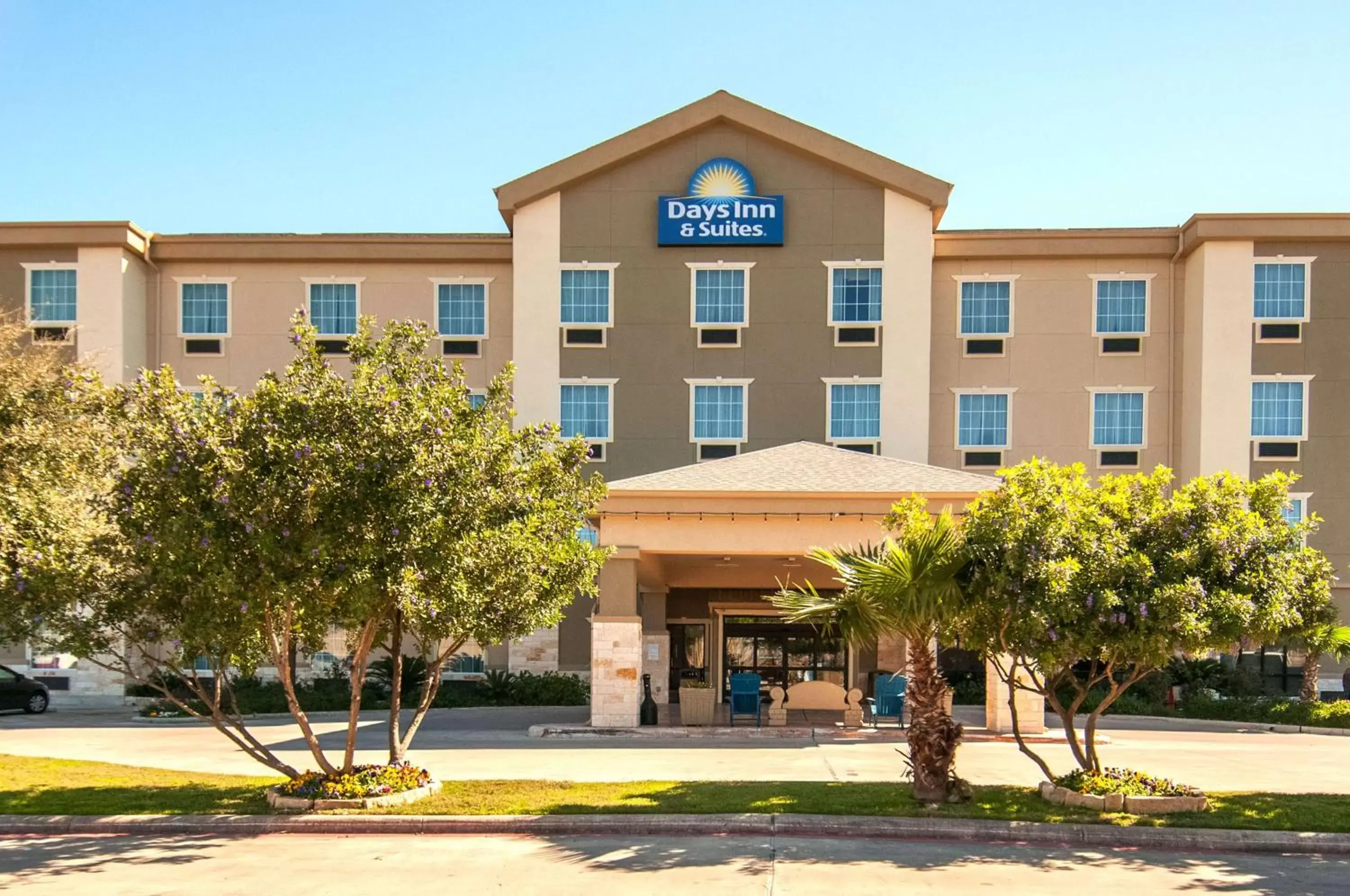 Property Building in Days Inn & Suites by Wyndham San Antonio near AT&T Center
