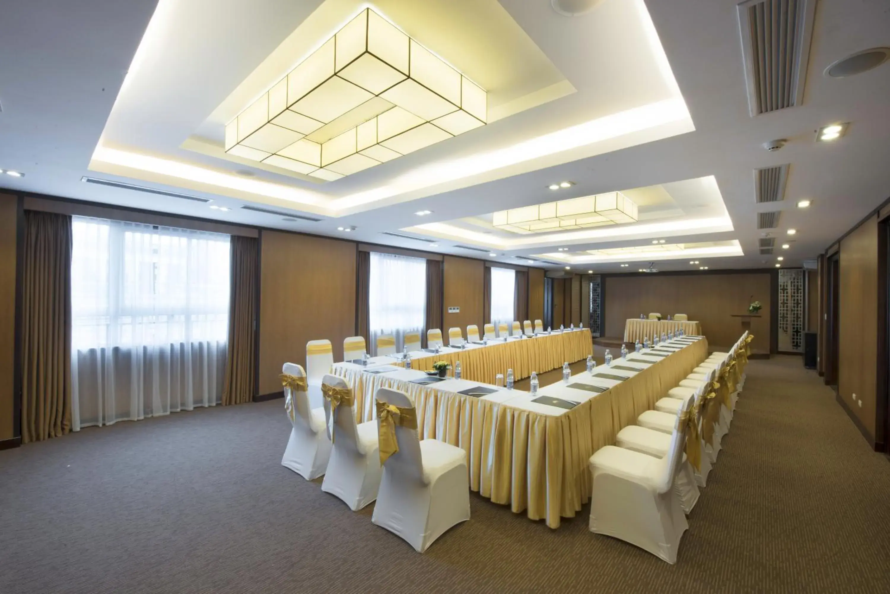 Banquet/Function facilities, Banquet Facilities in Thang Long Opera Hotel