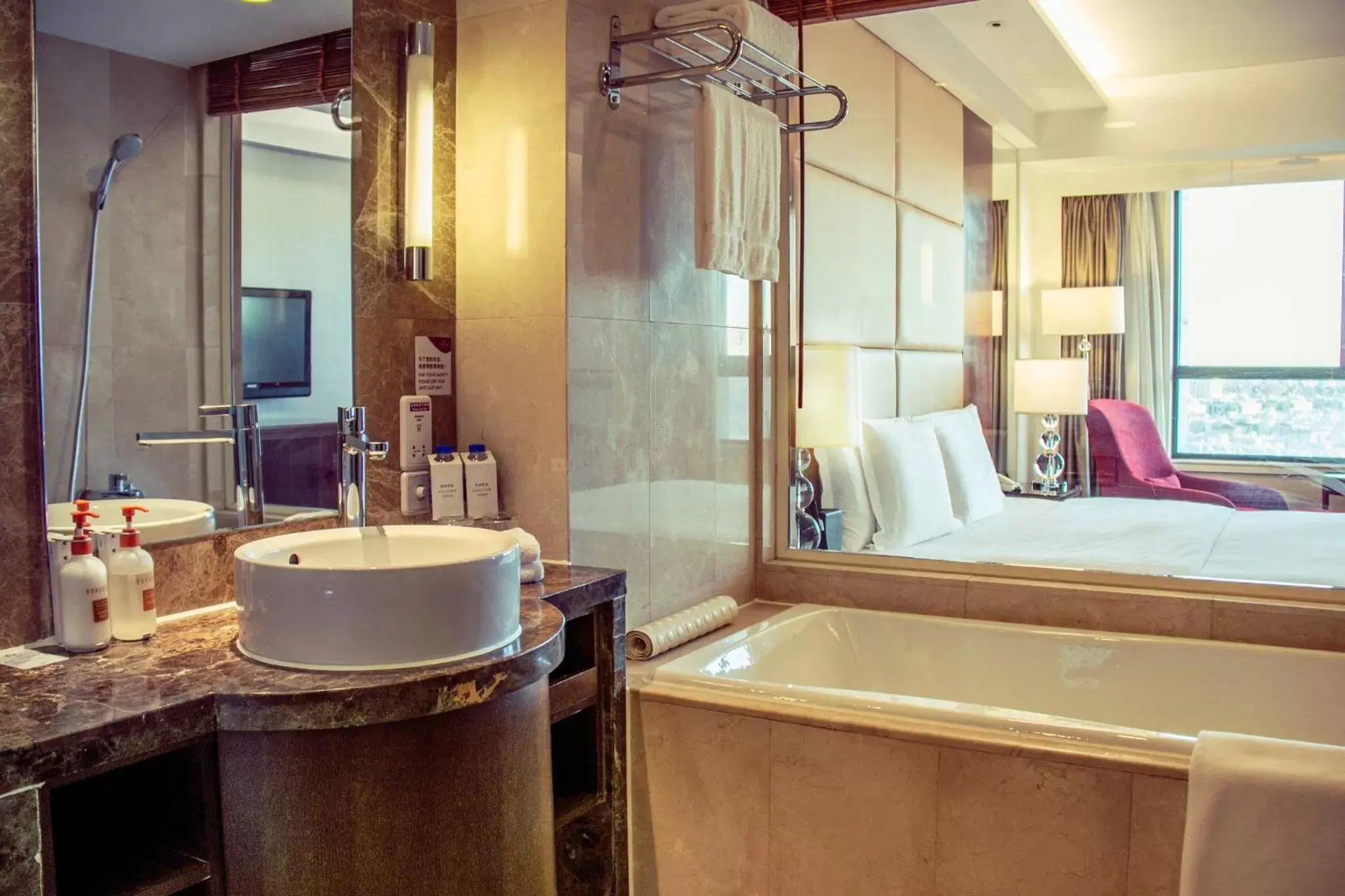 Photo of the whole room, Bathroom in Crowne Plaza Beijing International Airport, an IHG Hotel