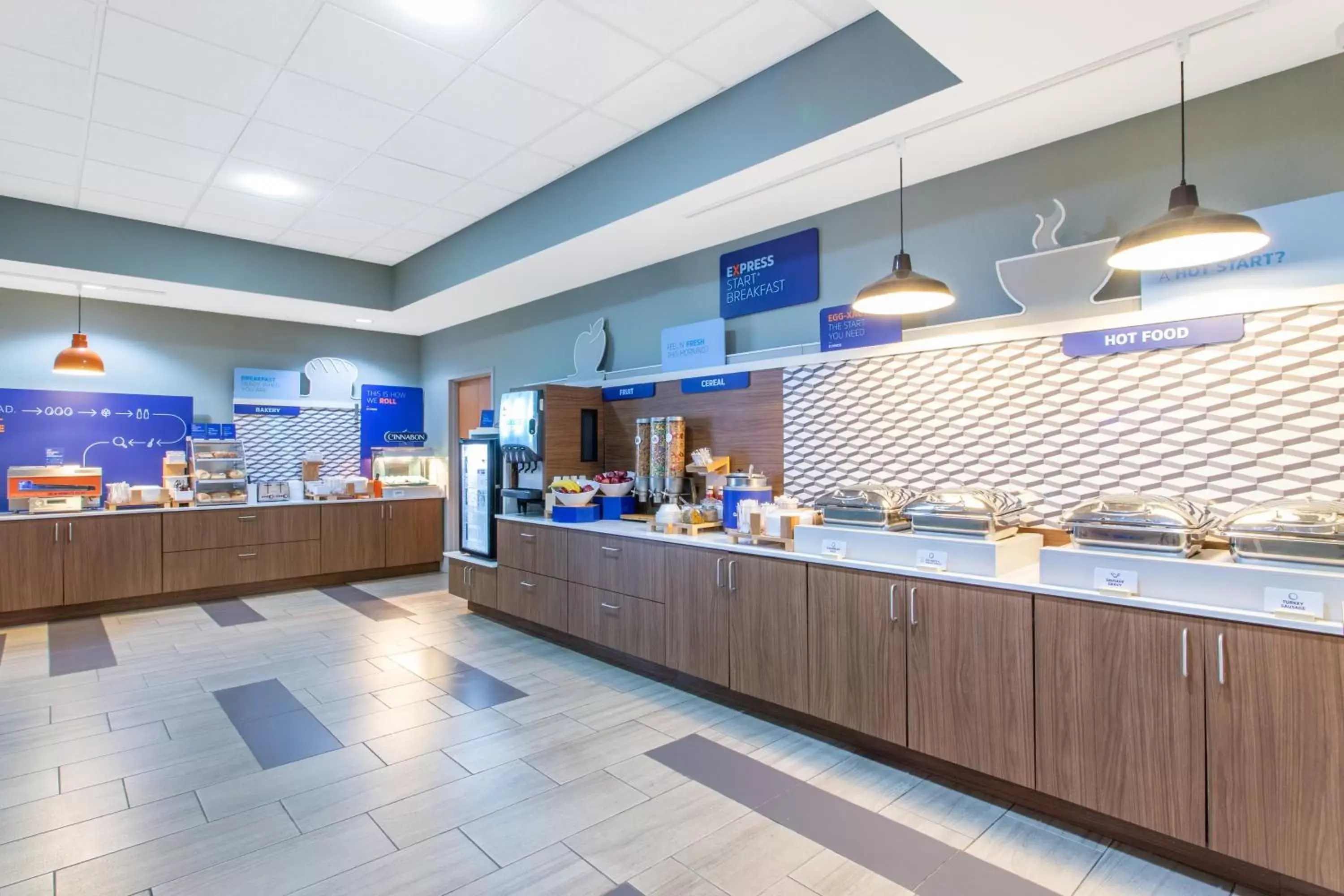 Breakfast, Restaurant/Places to Eat in Holiday Inn Express Silver Springs - Ocala, an IHG Hotel