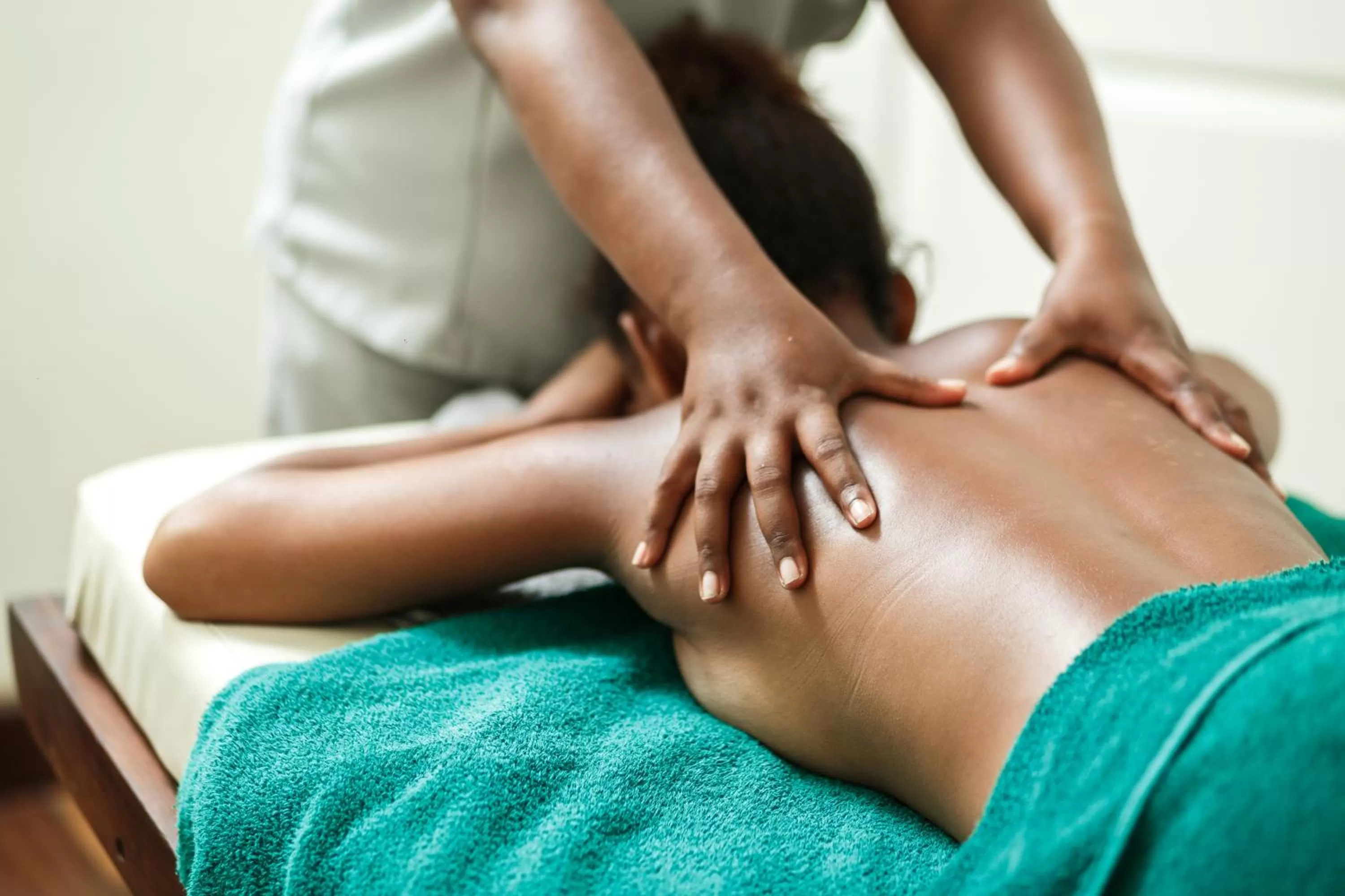 Massage in Calypso Hôtel