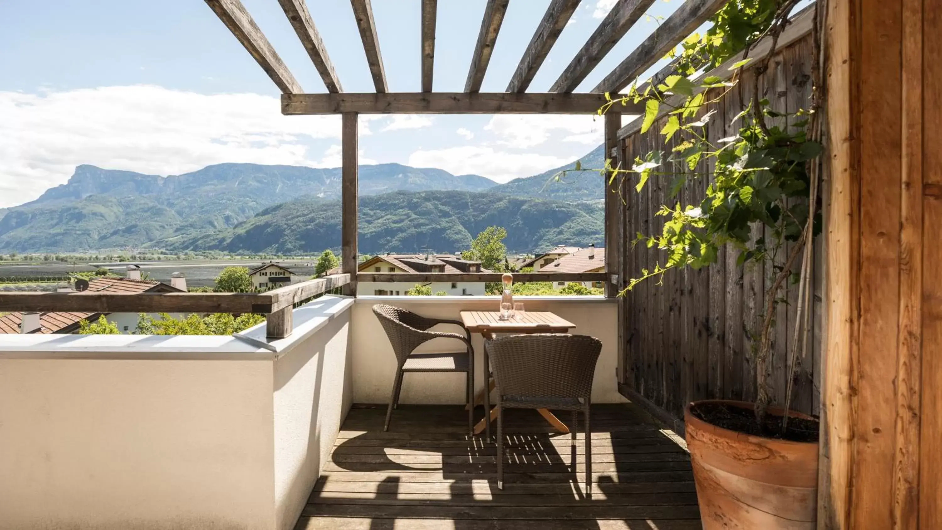 Balcony/Terrace, Mountain View in Das Biorefugium Theiner’s Garten