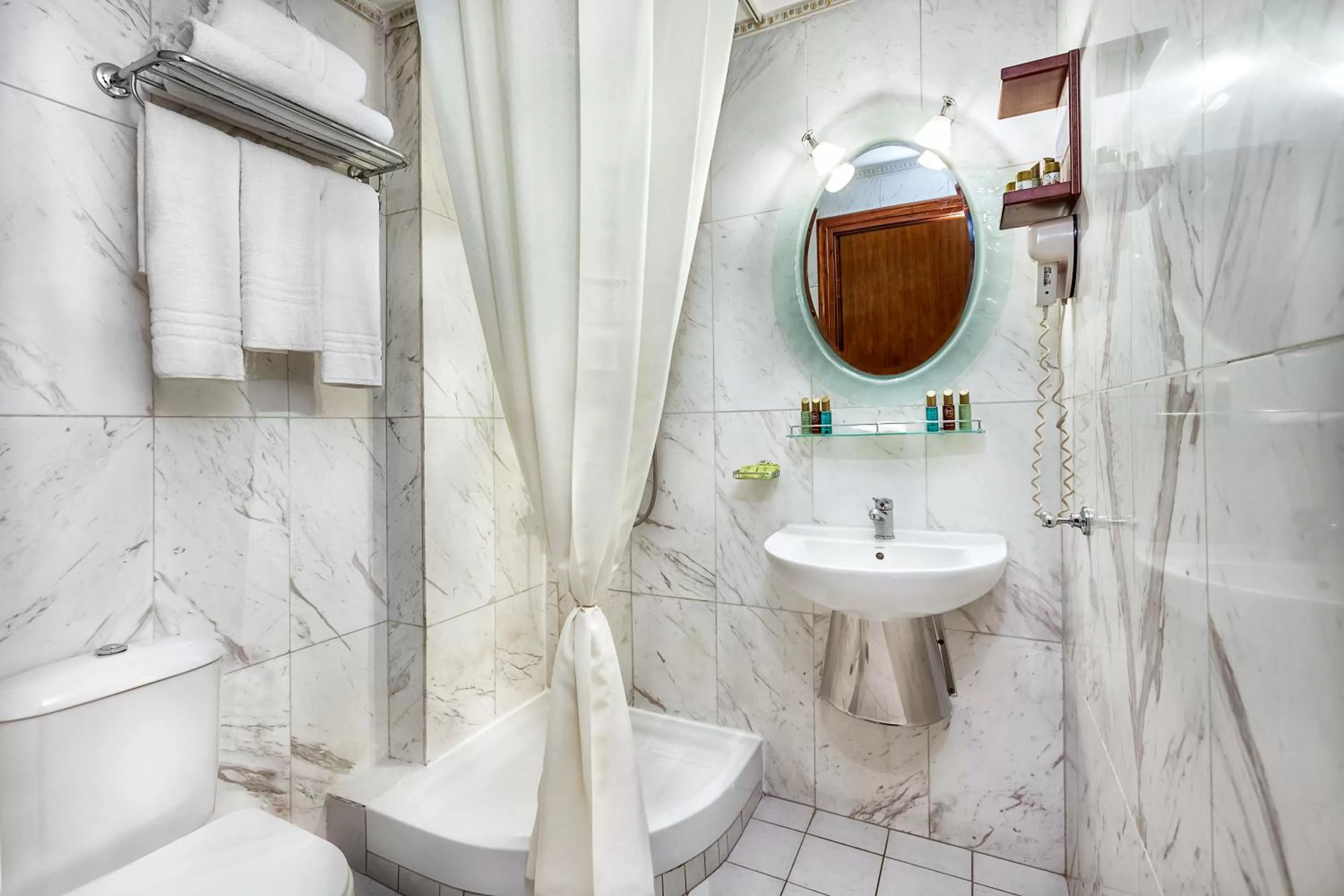 Standard (King Bed) Backyard View in Imperial Palace Classical Hotel Thessaloniki