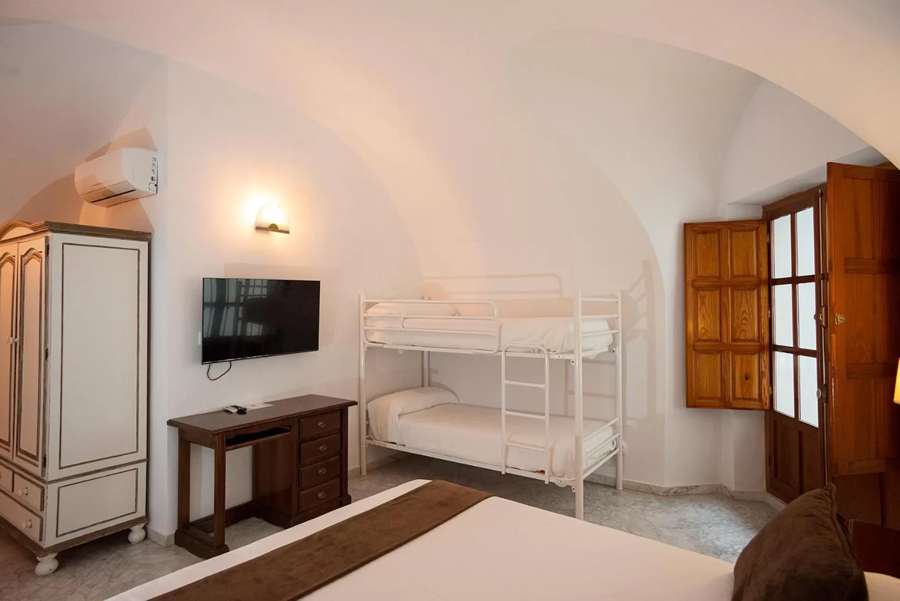 Photo of the whole room, Bed in Hotel Casa Palacio la Sal