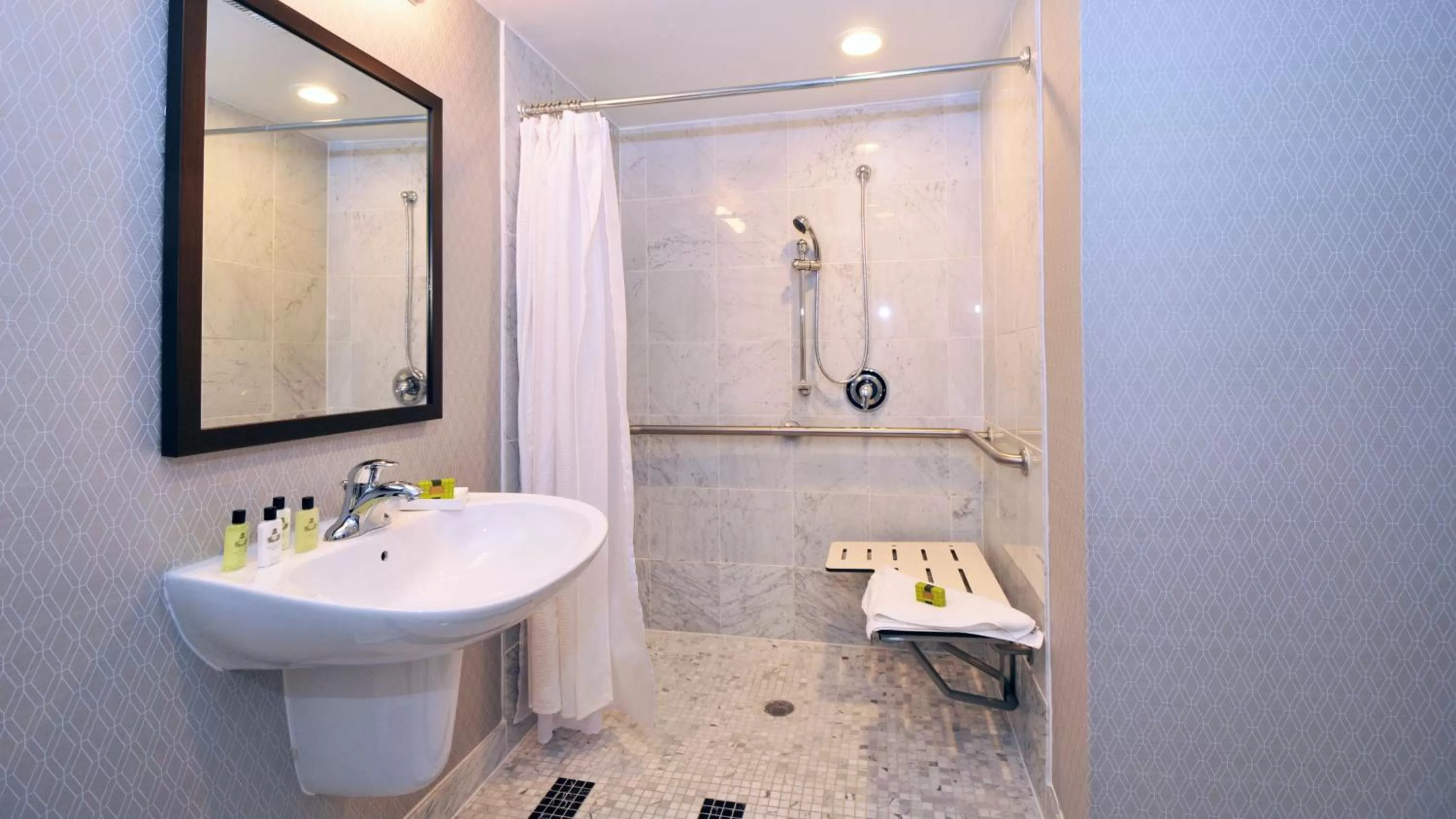 Bathroom in InterContinental Kansas City at the Plaza by IHG