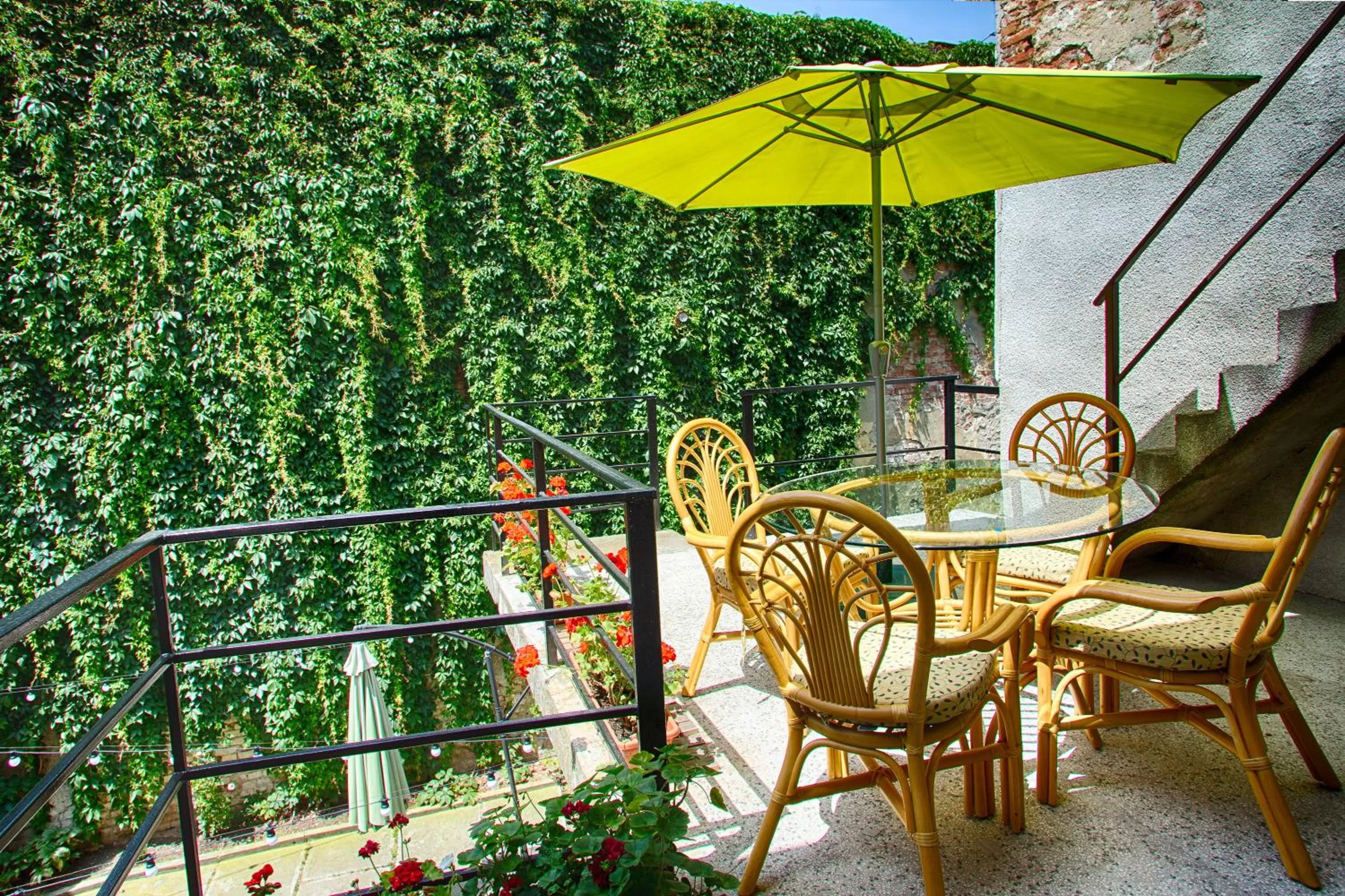 Property building in Goldsmith