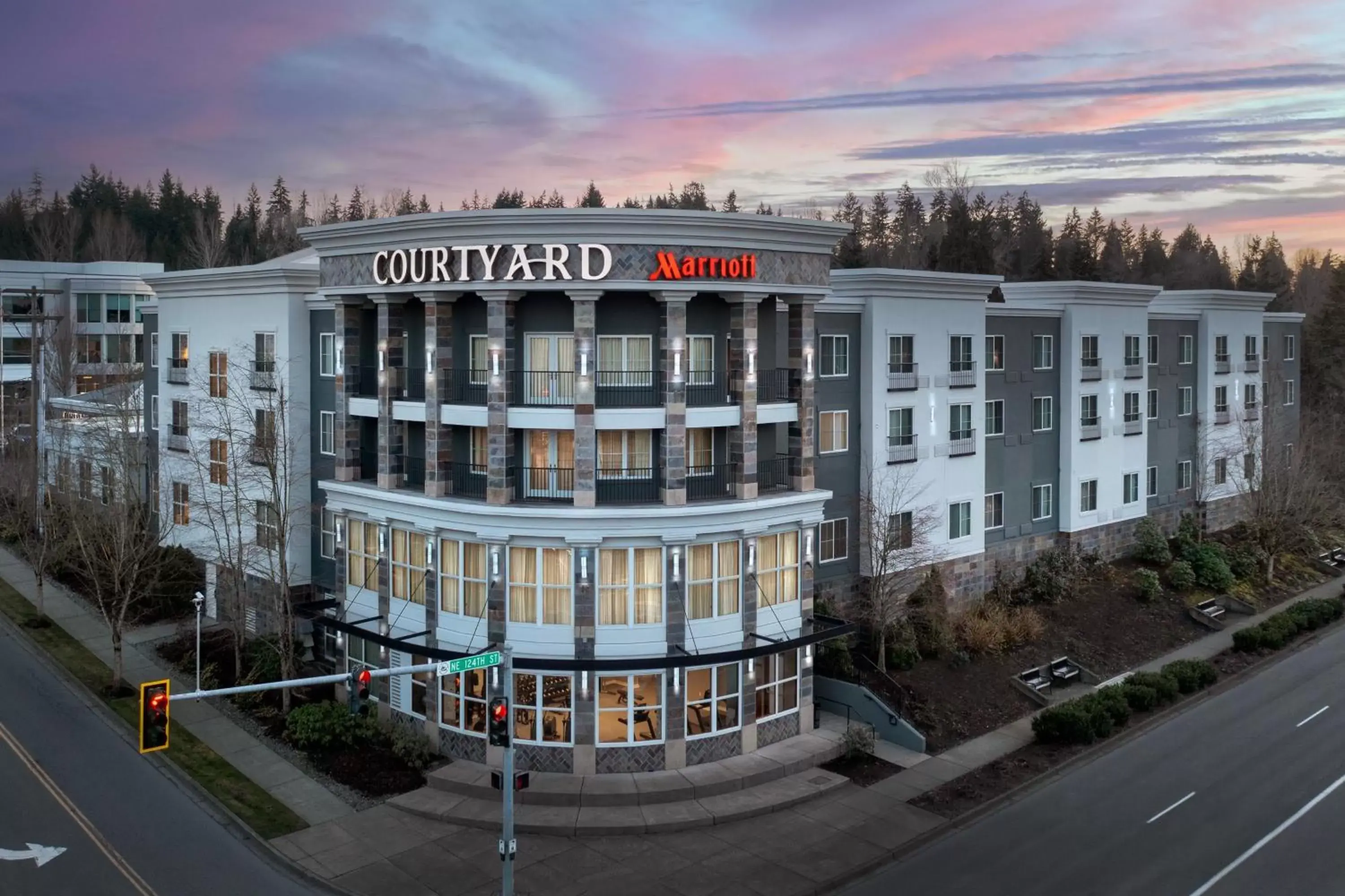 Property Building in Courtyard by Marriott Seattle Kirkland