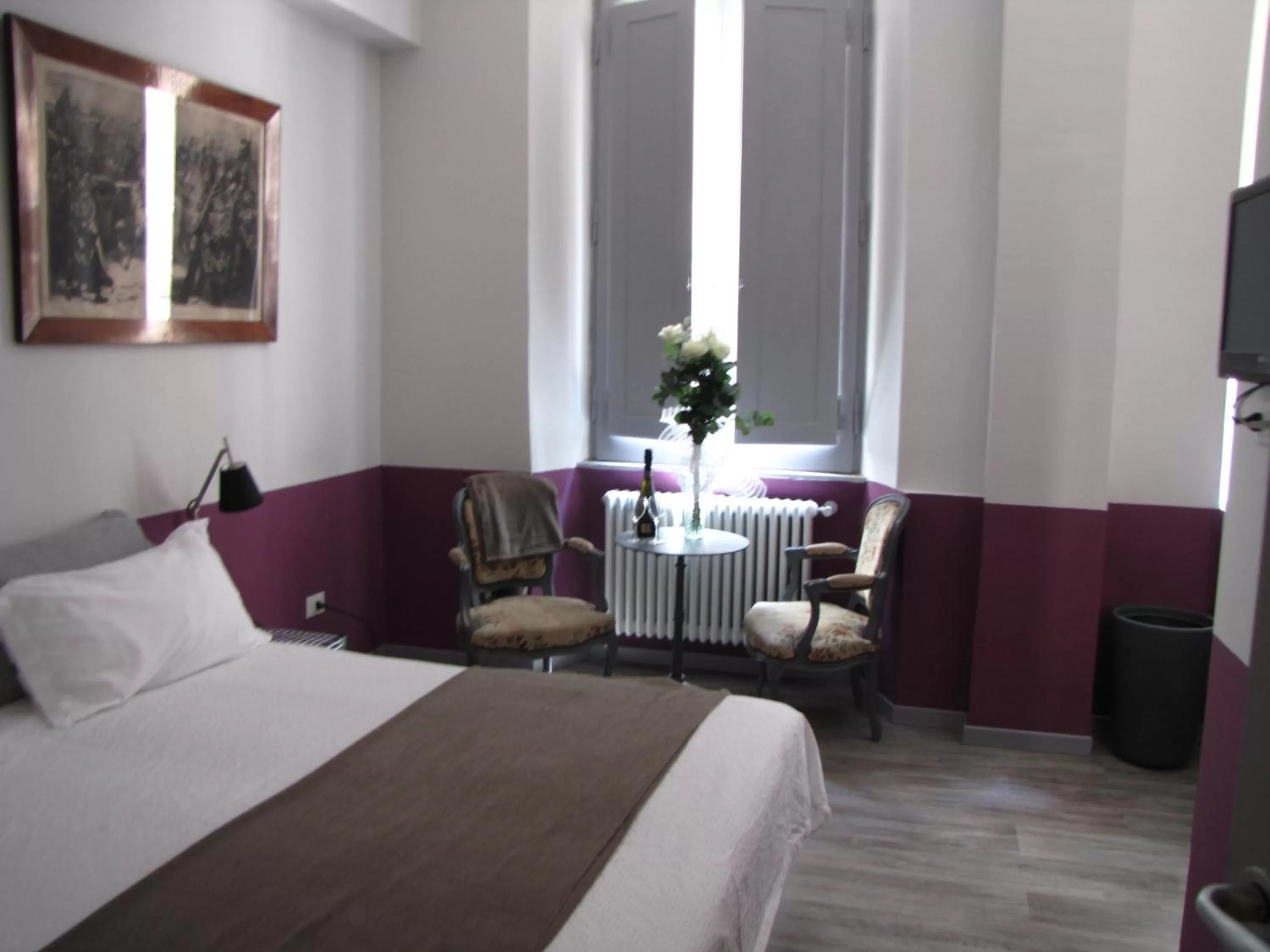 Photo of the whole room, Bed in Trastevere Colors