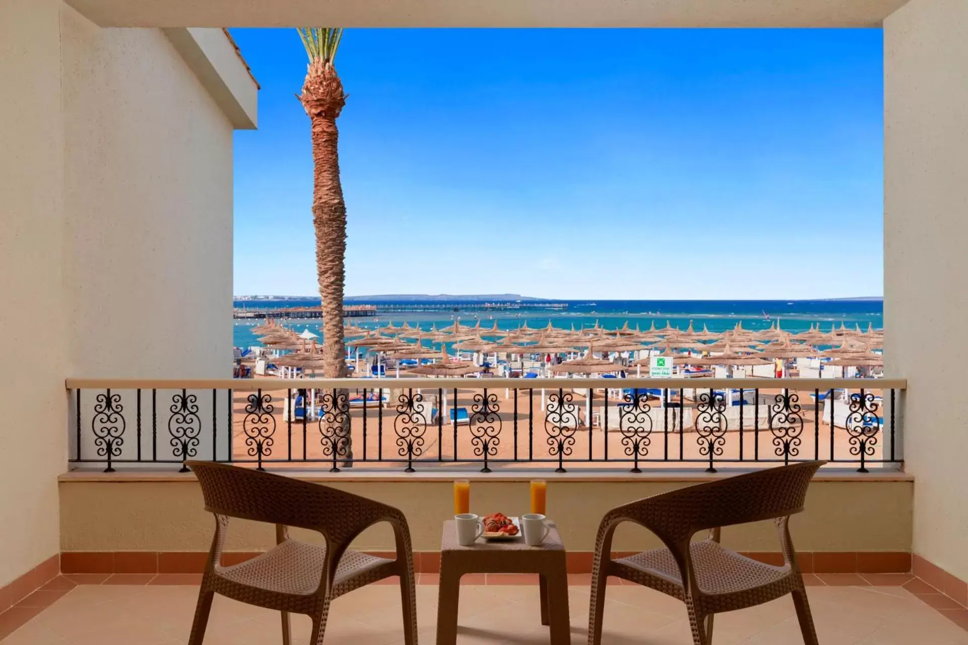 Sea view, Balcony/Terrace in Pickalbatros Dana Beach Resort - Hurghada