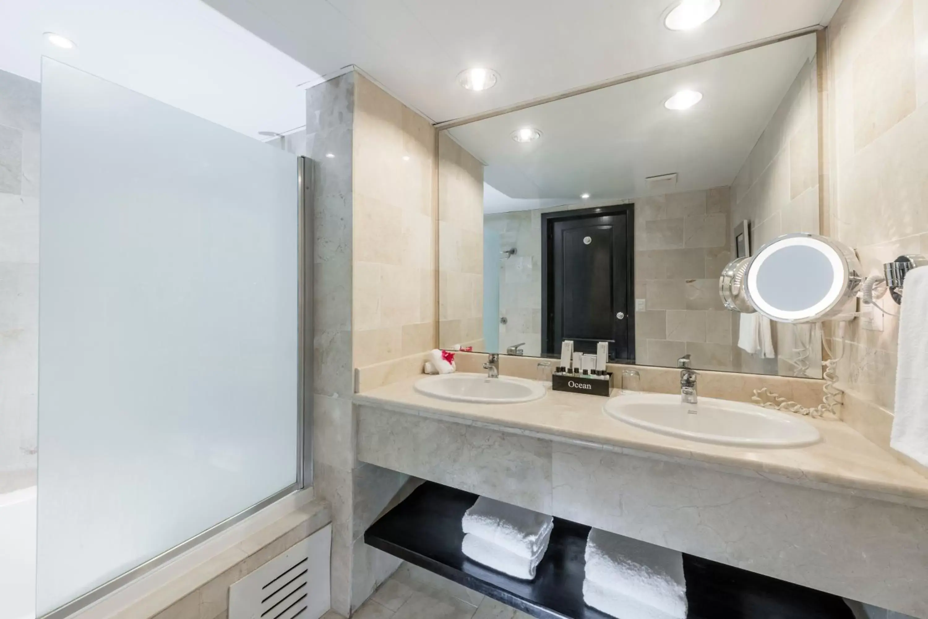 Decorative detail, Bathroom in Ocean Blue & Sand Beach Resort - All Inclusive