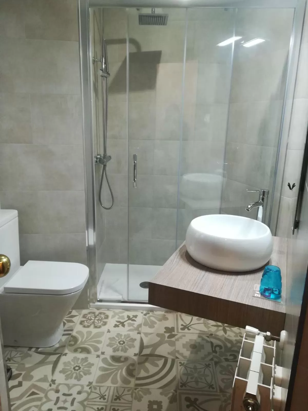 Three-Bedroom Apartment in 7 Kale Bed and Breakfast