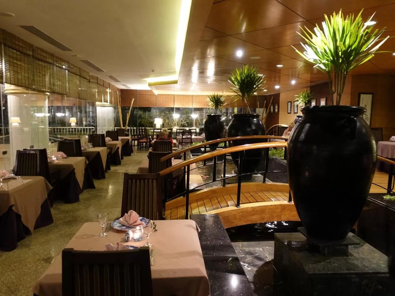 Restaurant/places to eat in Monte Carlo Sharm Resort & Spa