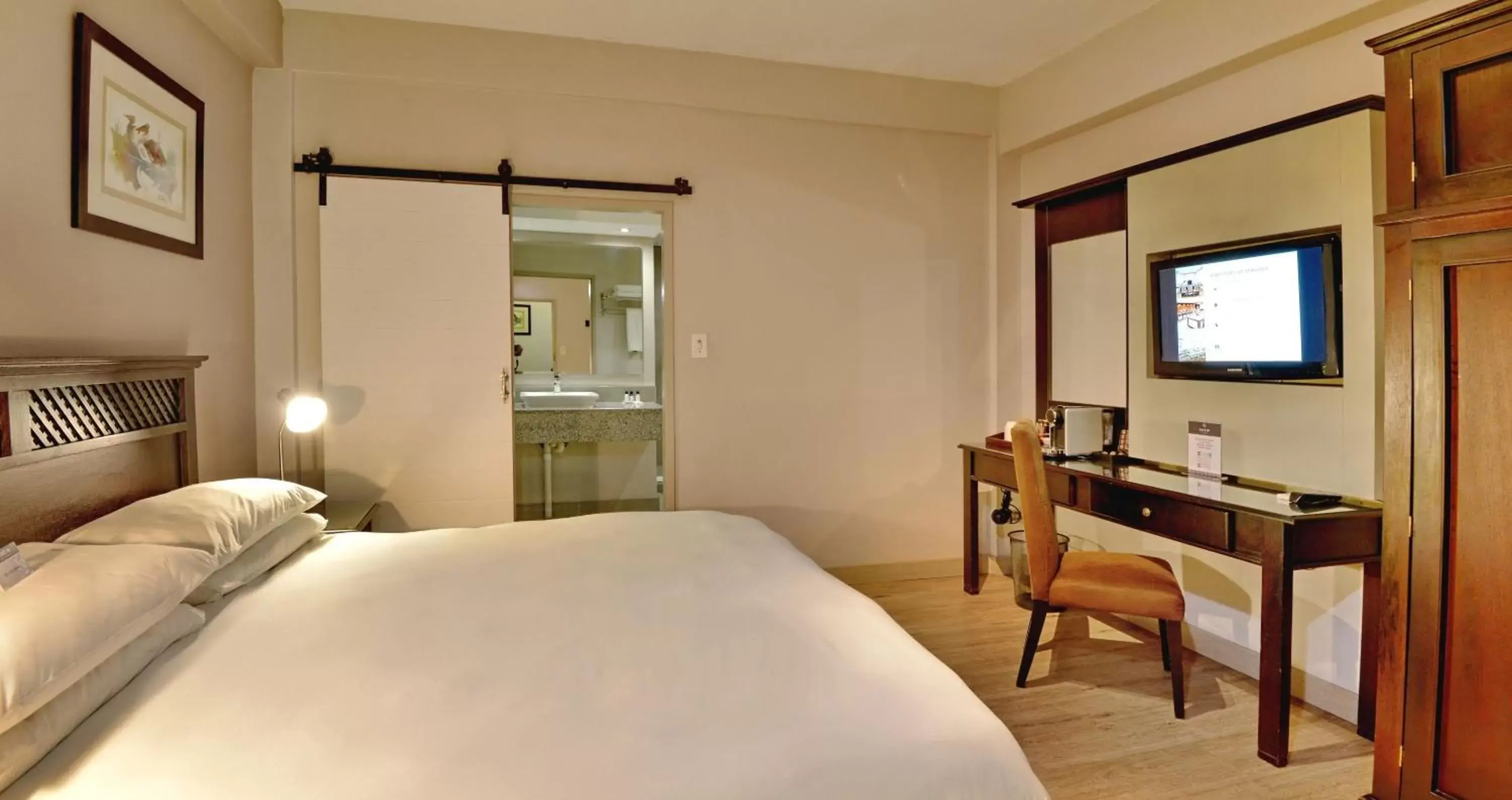 Bed in ANEW Hotel Capital Pretoria